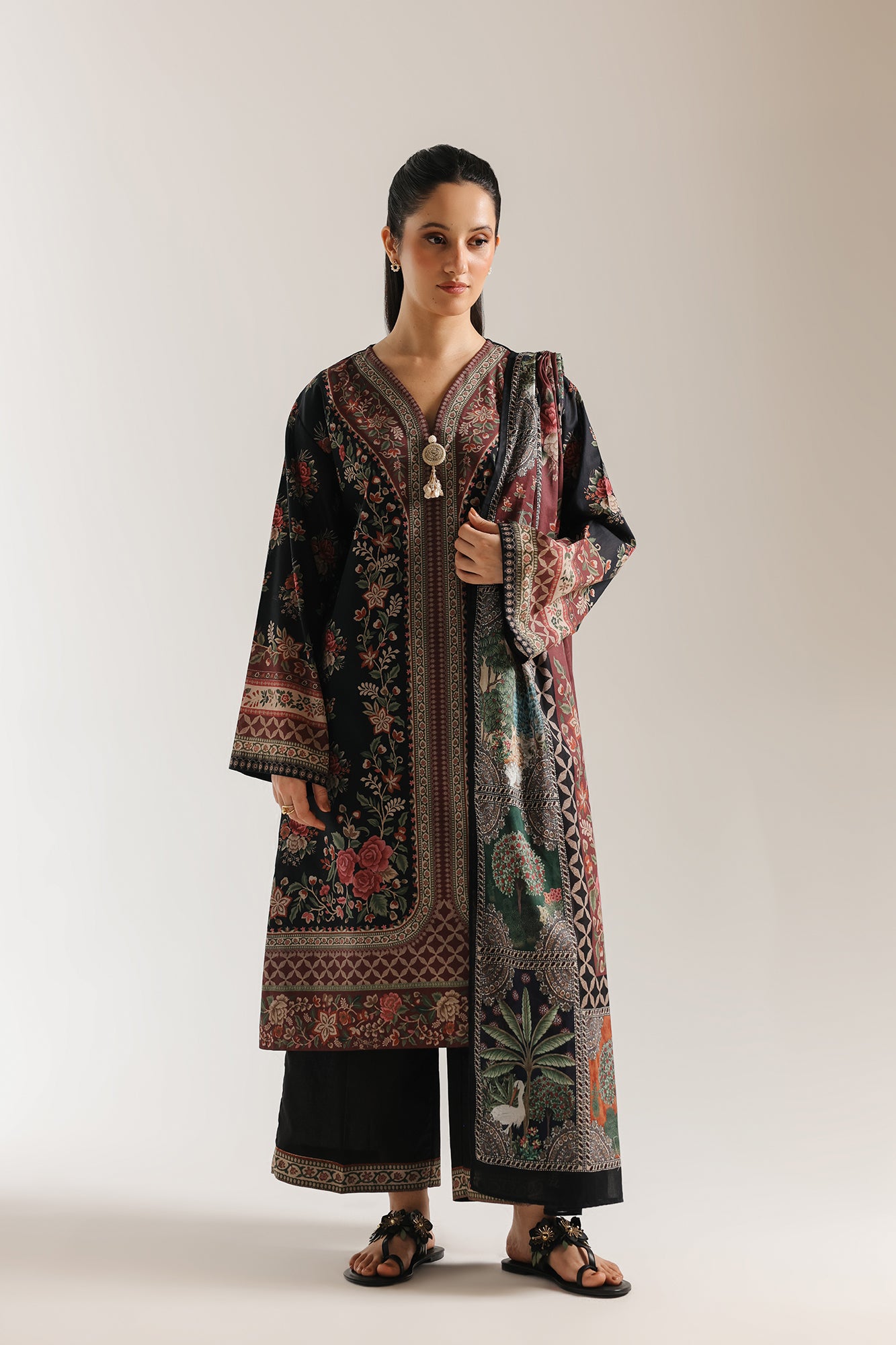 EMBROIDERED SUIT (E0883/202/902)