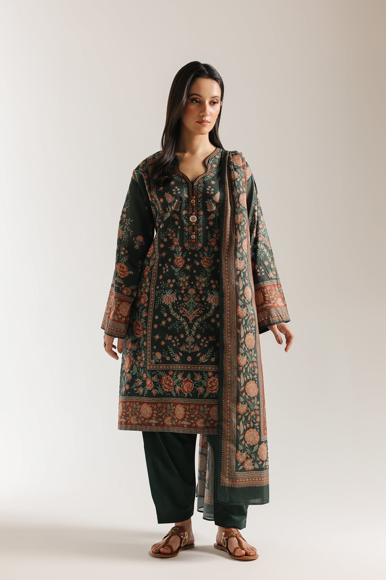 EMBROIDERED SUIT (E0884/202/117)