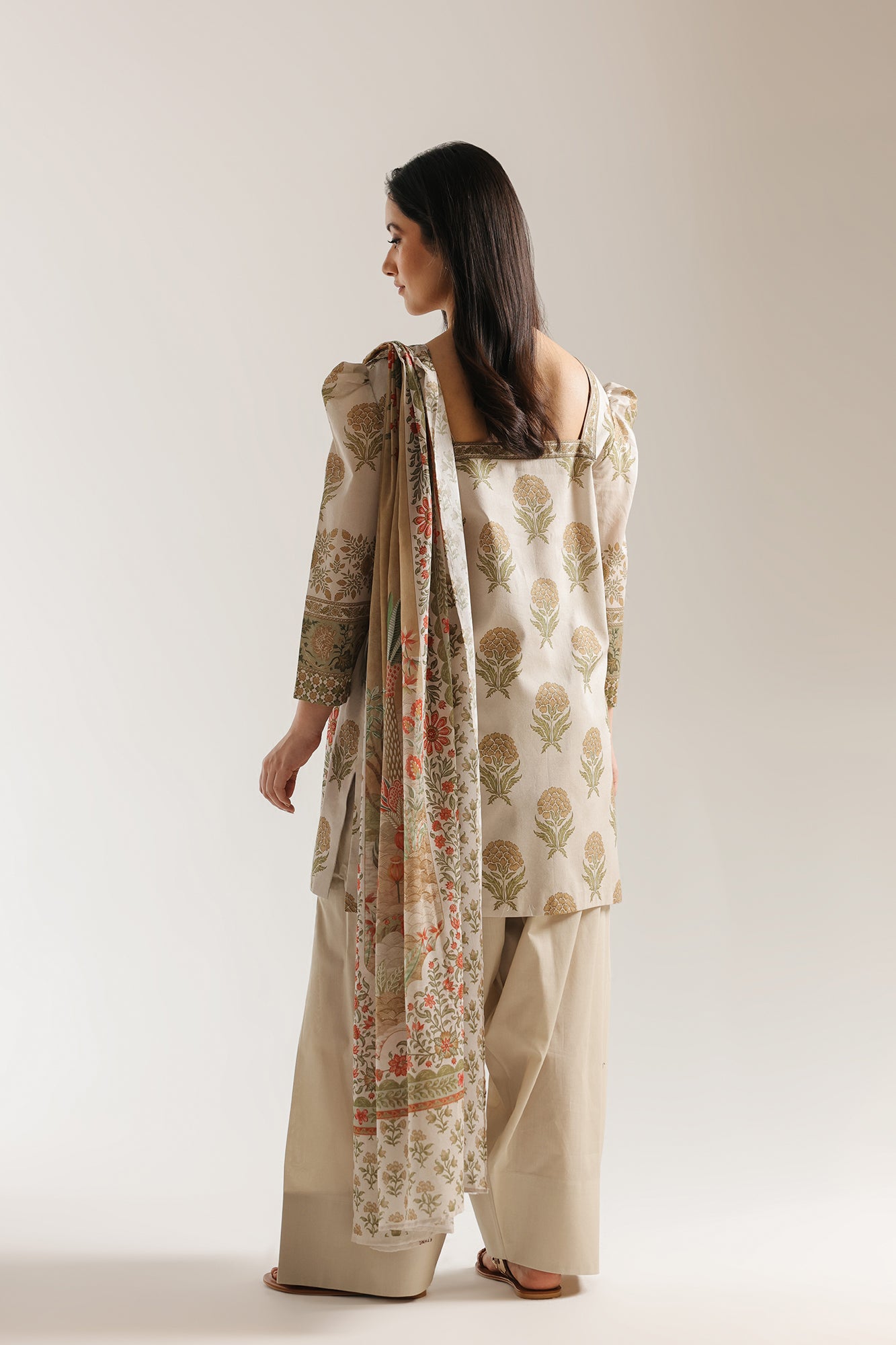 EMBROIDERED SUIT (E0887/202/814)