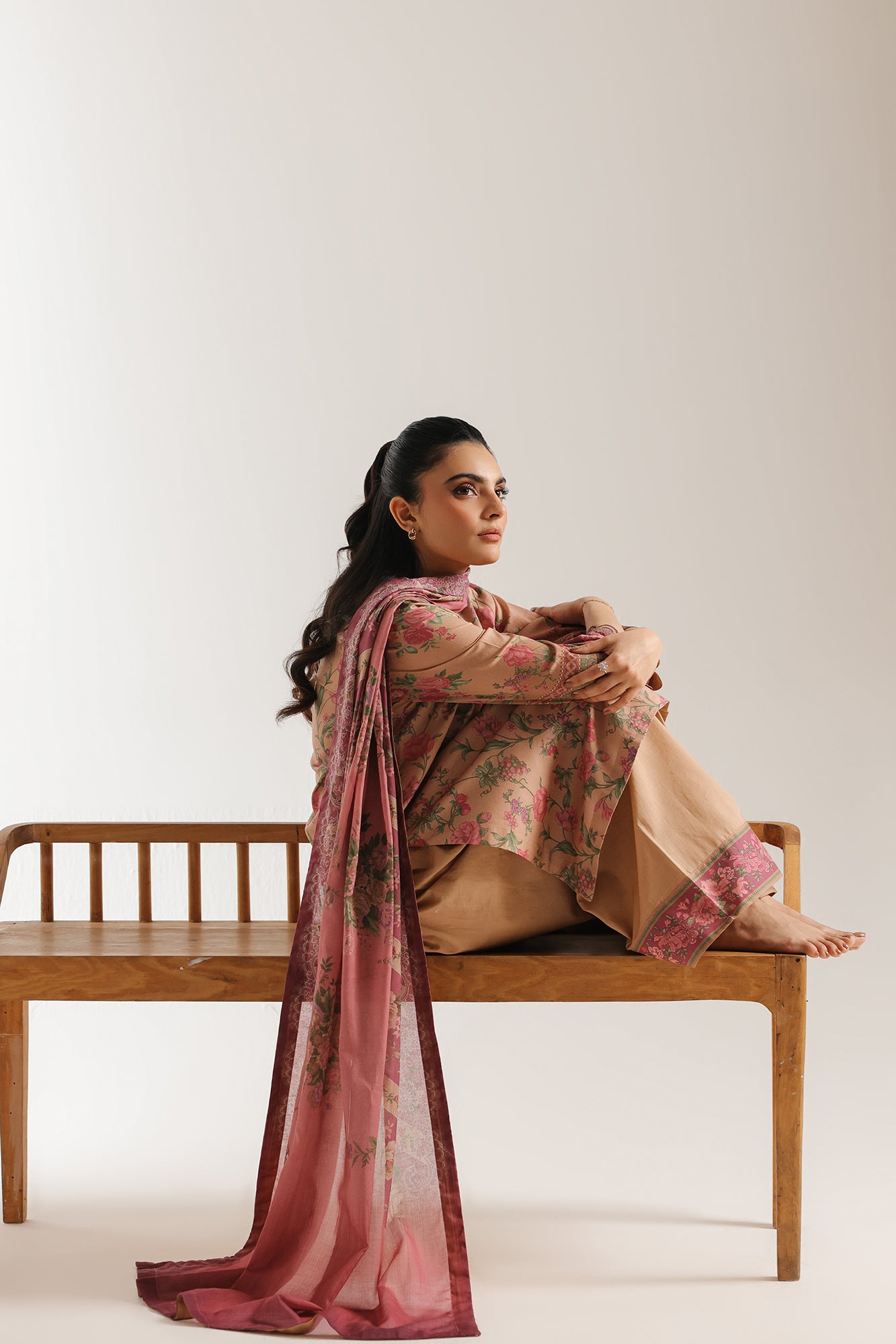 EMBROIDERED SUIT (E0888/202/813)