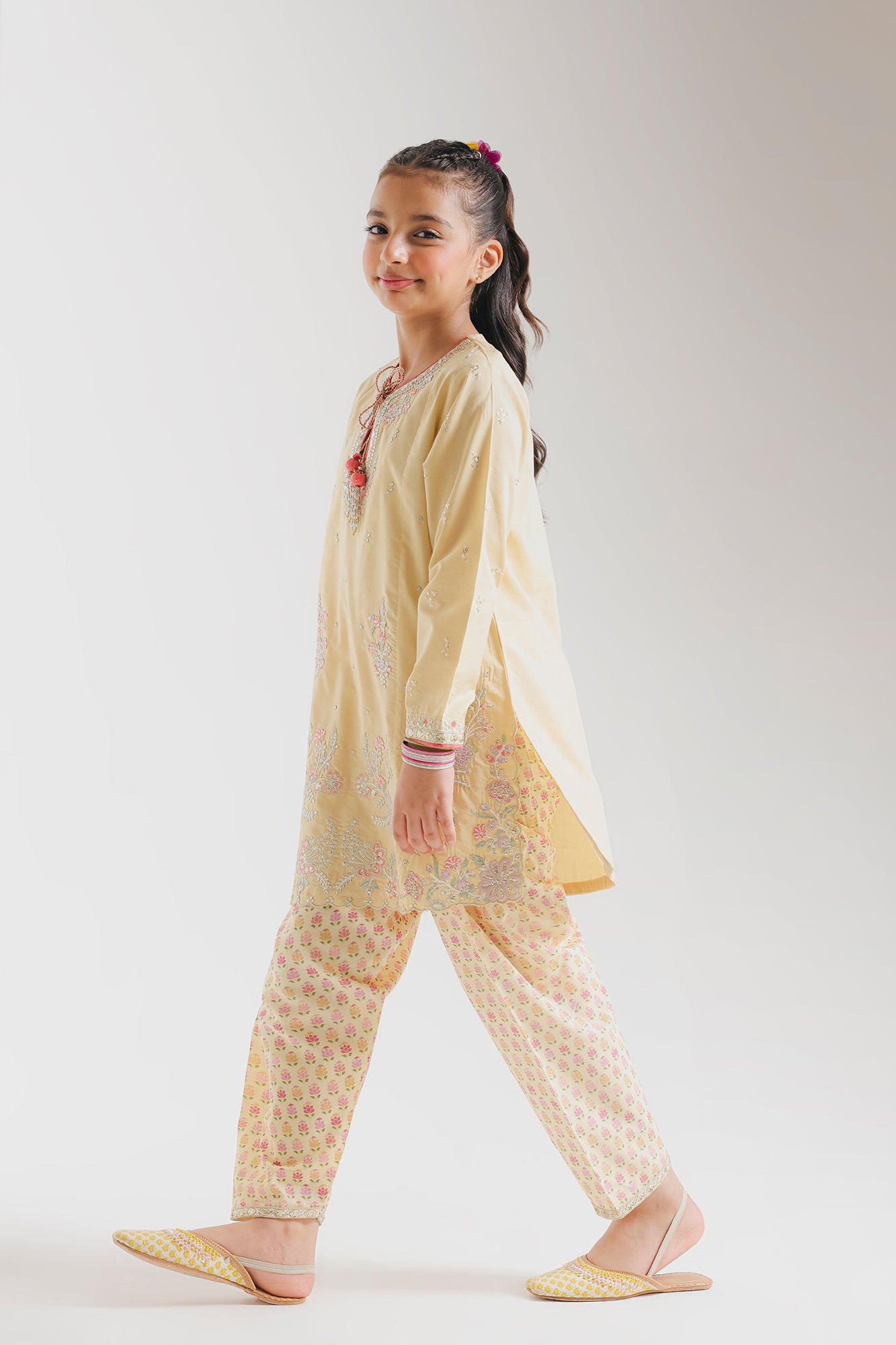 EMBROIDERED SUIT (E0901/404/115 E0901/304/115)