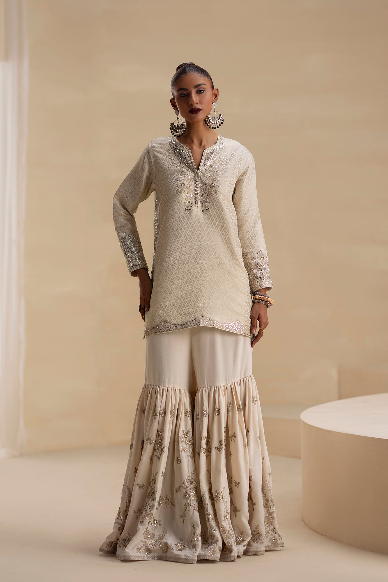 EMBROIDERED SUIT (E0904/104/006)