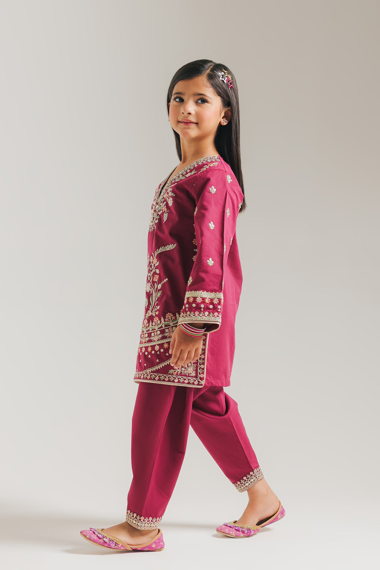 EMBROIDERED SUIT (E0904/404/517 E0904/304/517)