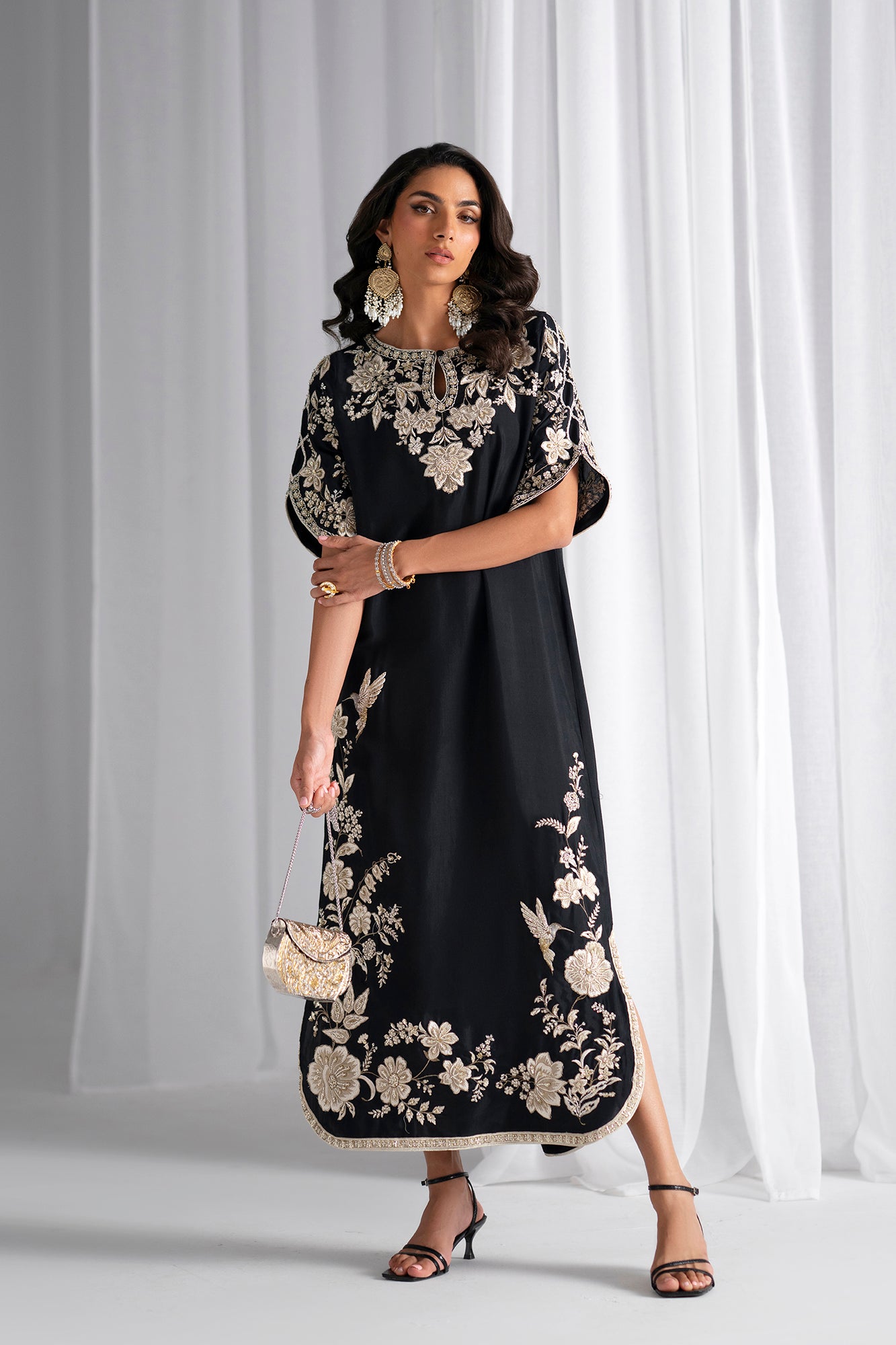 EMBROIDERED KAFTAN (E0905/104/901)