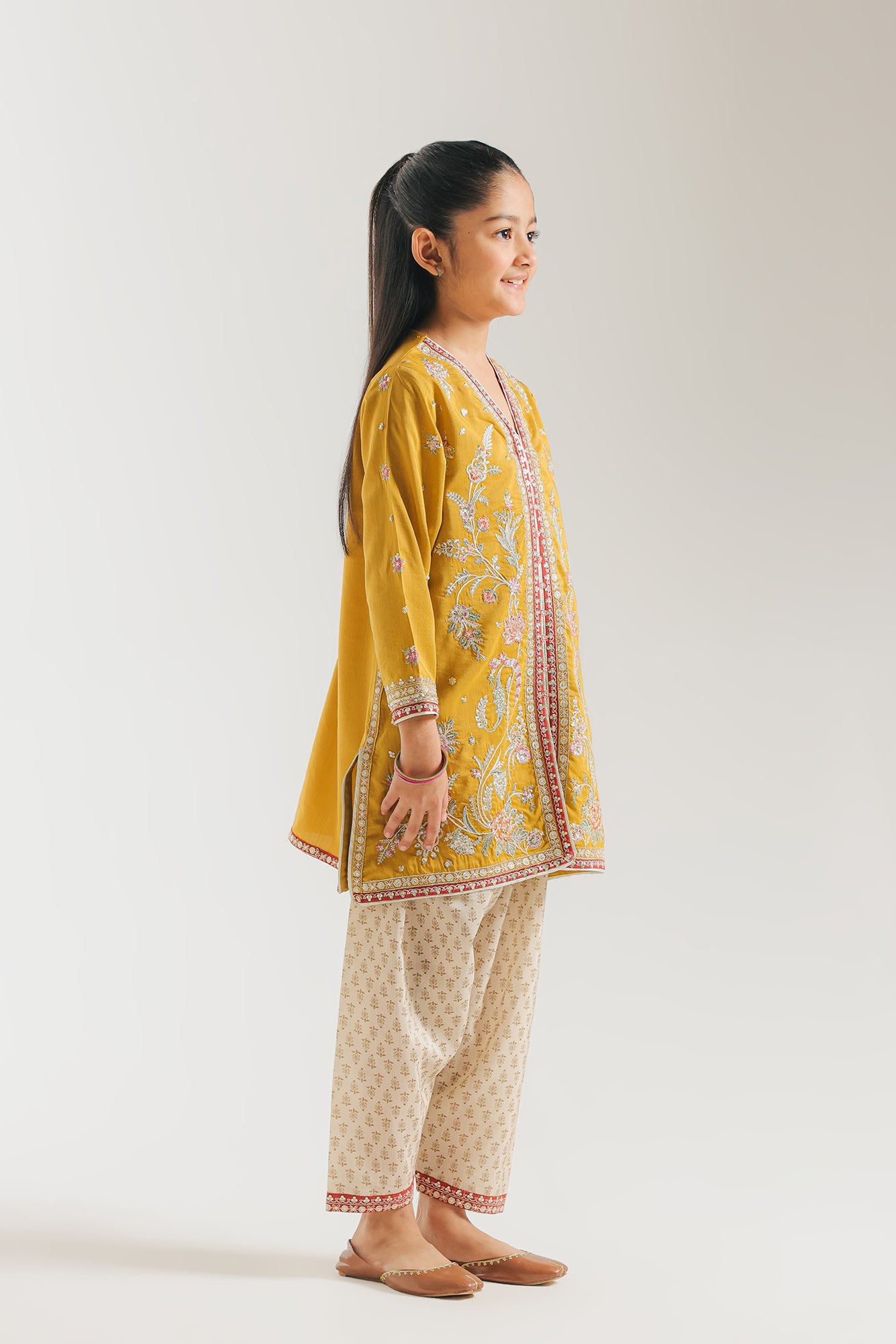 EMBROIDERED SUIT (E0906/404/104 E0906/304/104)