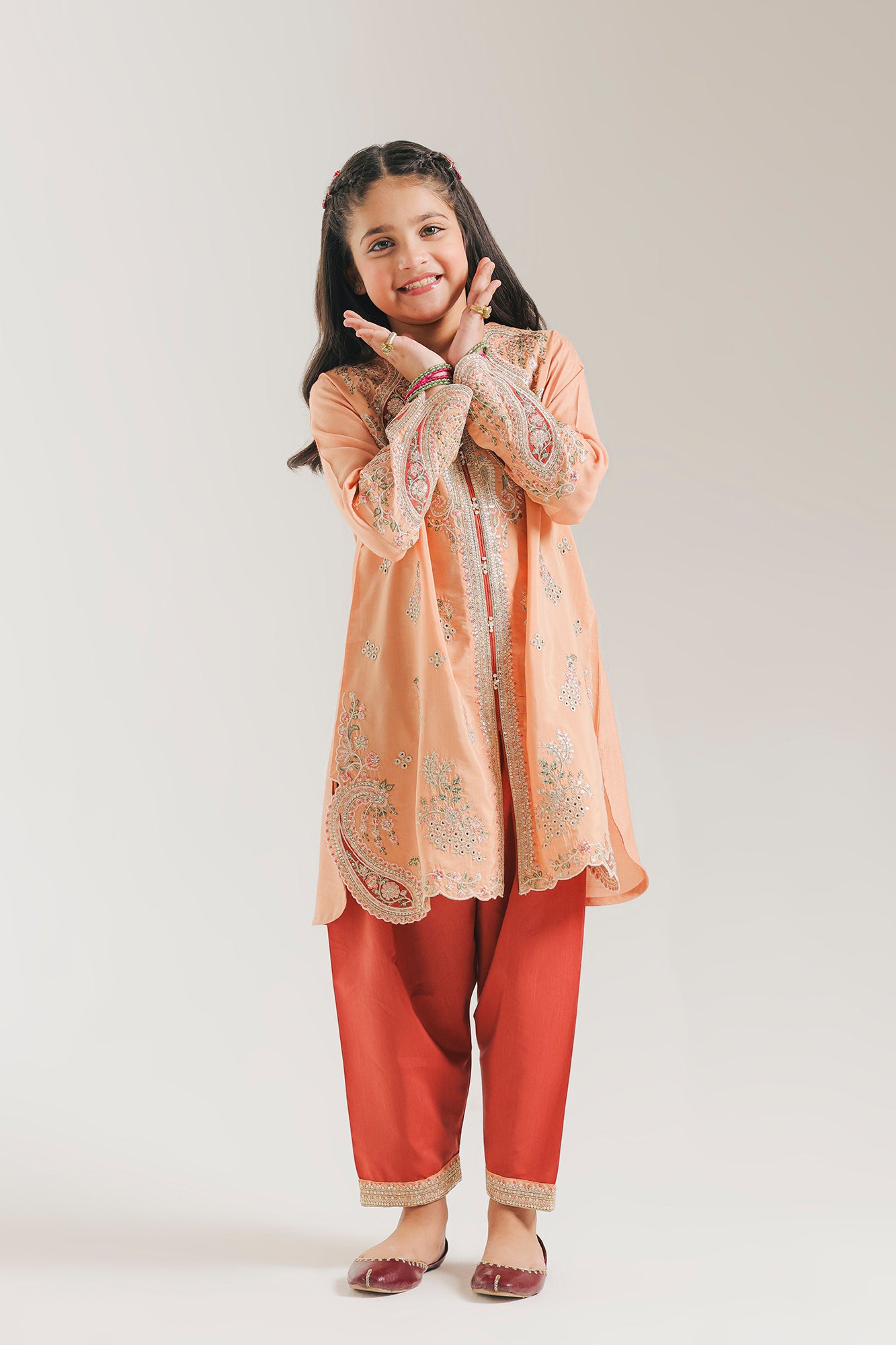 EMBROIDERED SUIT (E0918/404/215 E0918/304/215)