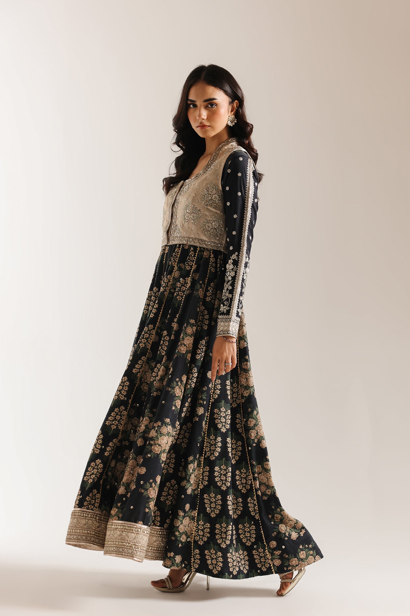 EMBROIDERED DRESS (E0920/104/902)