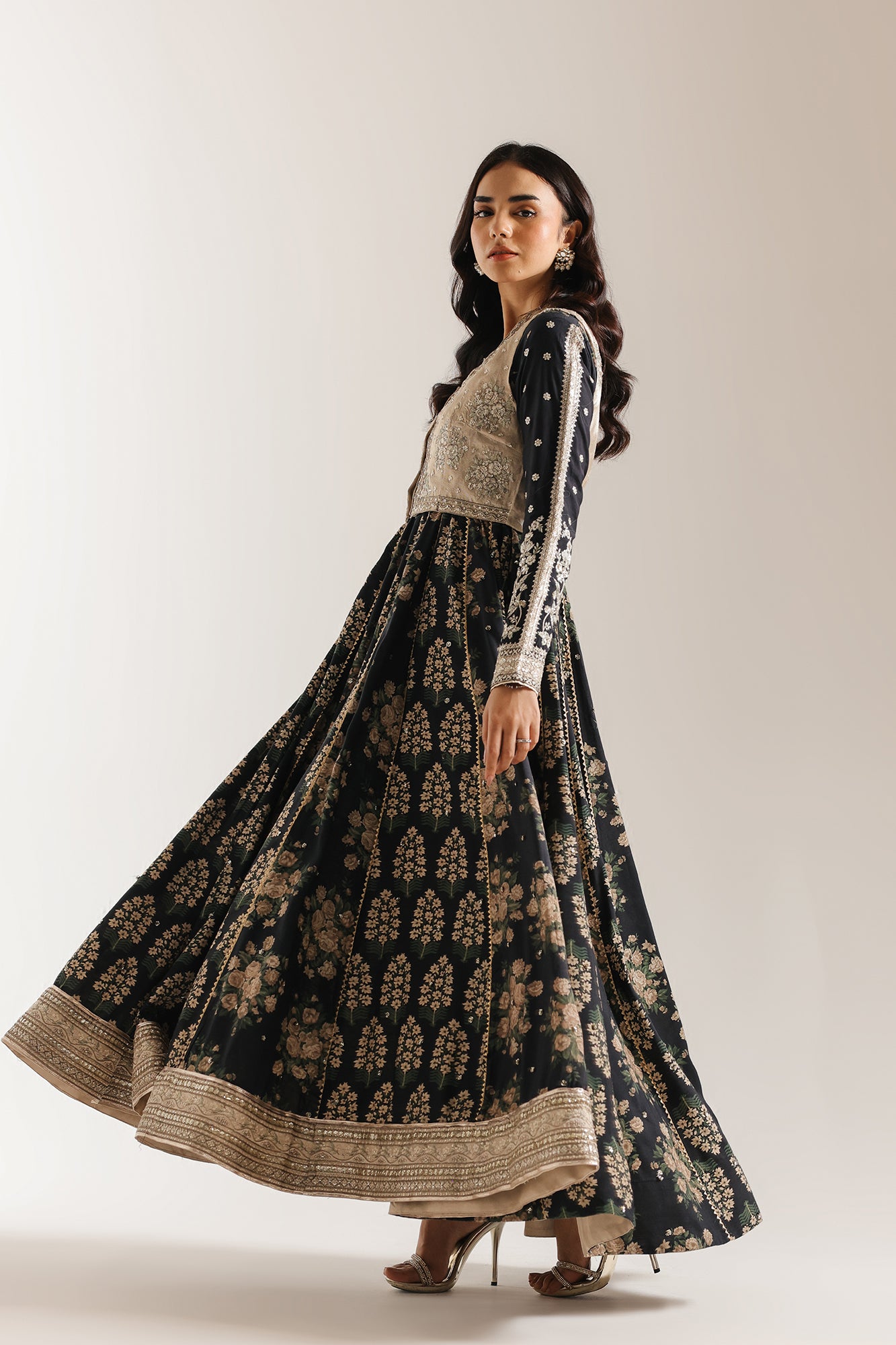 EMBROIDERED DRESS (E0920/104/902)