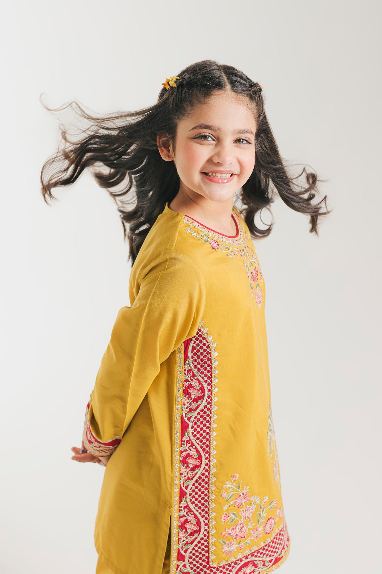 EMBROIDERED SUIT (E0922/404/104 E0922/304/104)