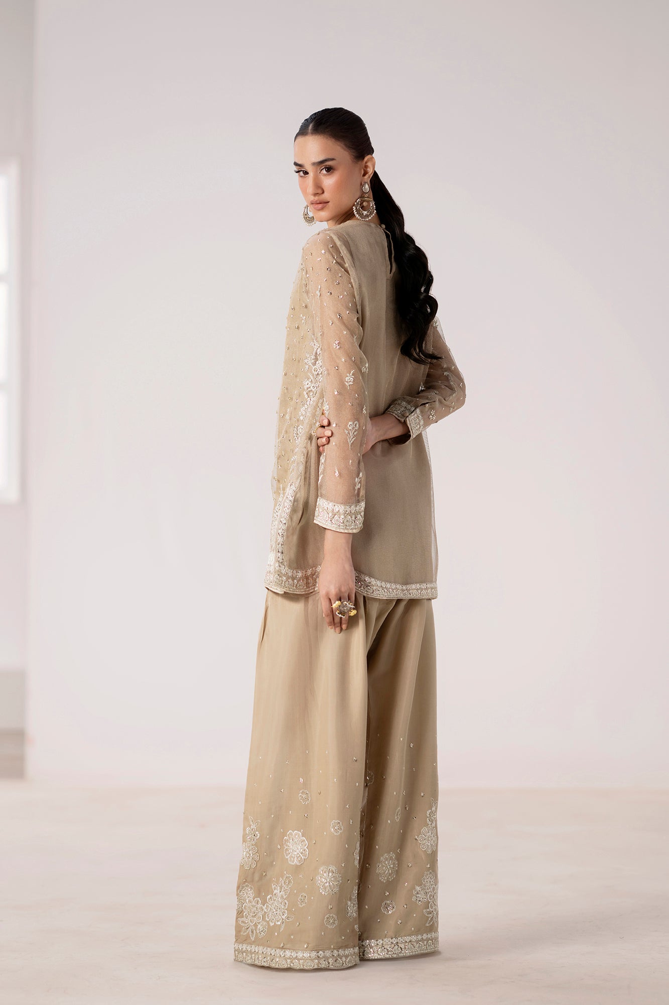 EMBROIDERED SUIT (E0924/104/006)