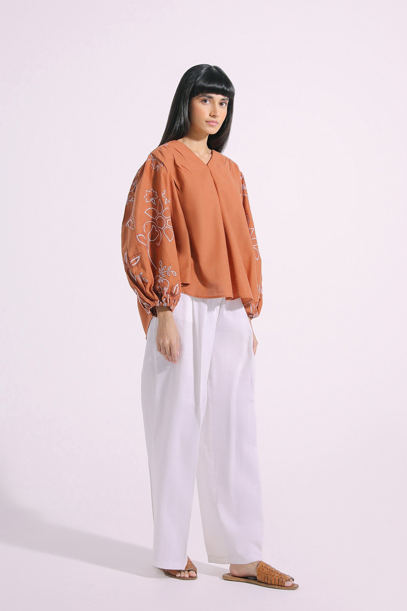 EMBROIDERED TOP (E0927/101/203)