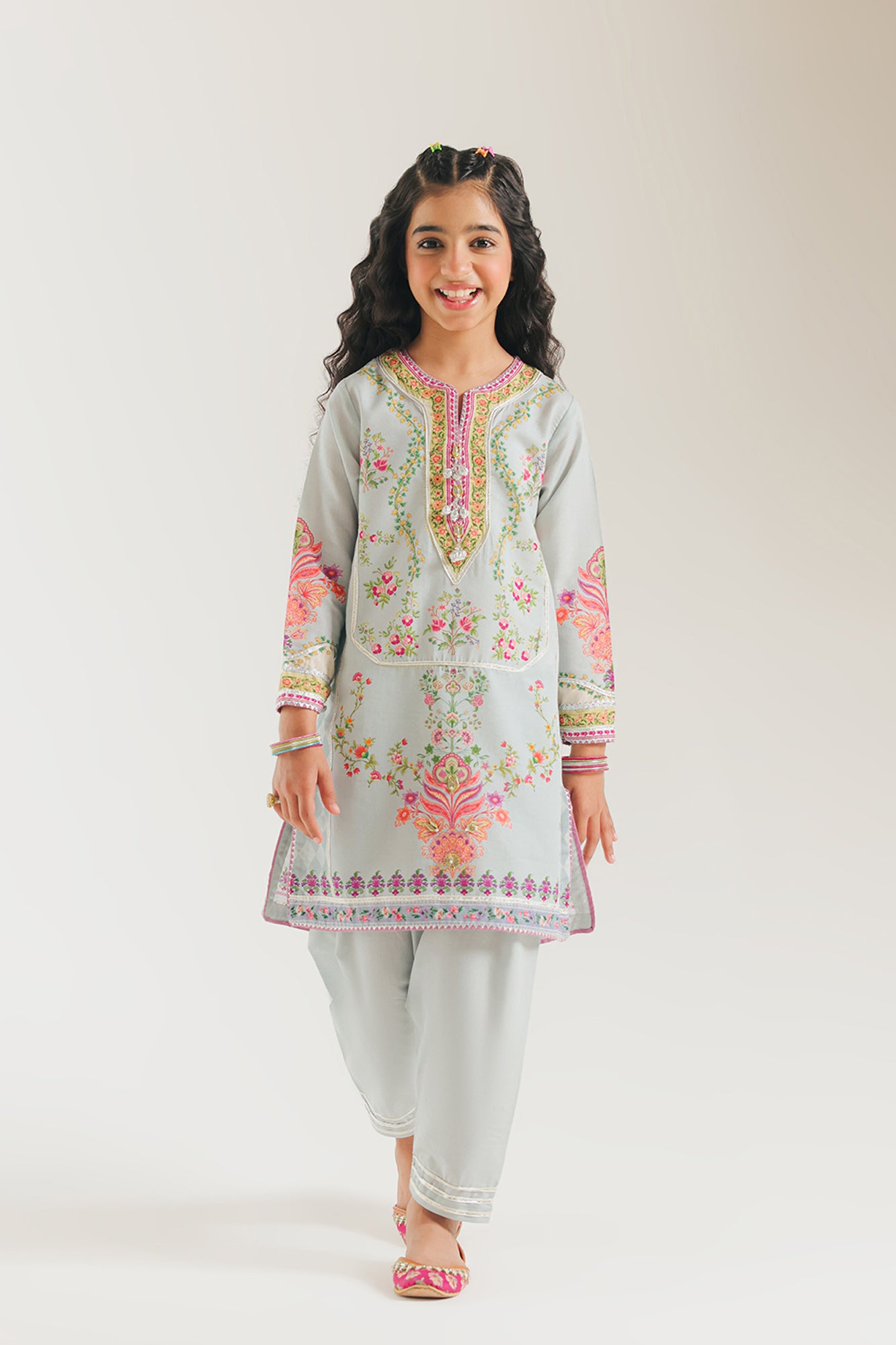 EMBROIDERED SUIT (E0933/404/914 E0933/304/914)