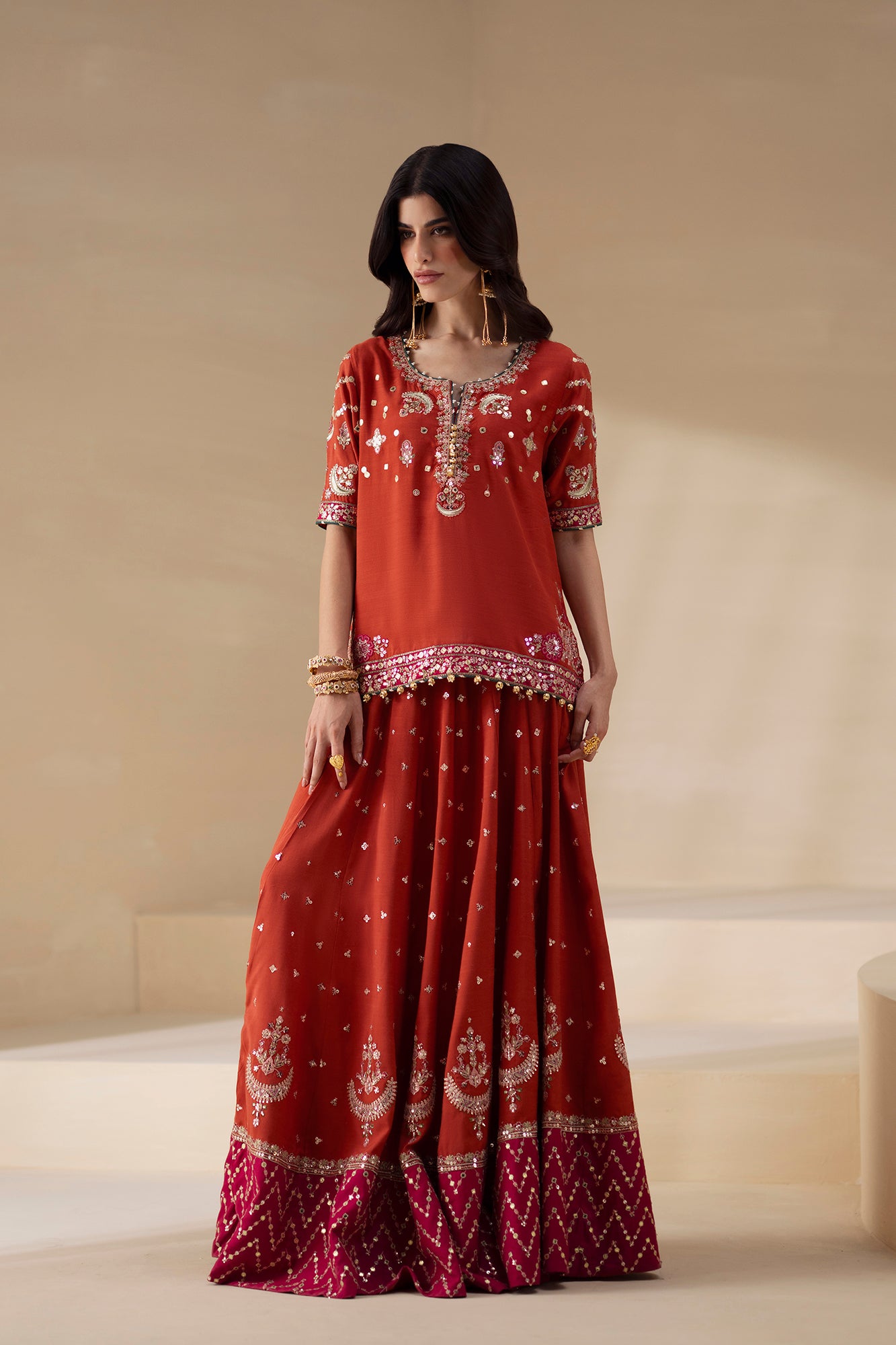 EMBROIDERED SUIT (E0935/104/205)