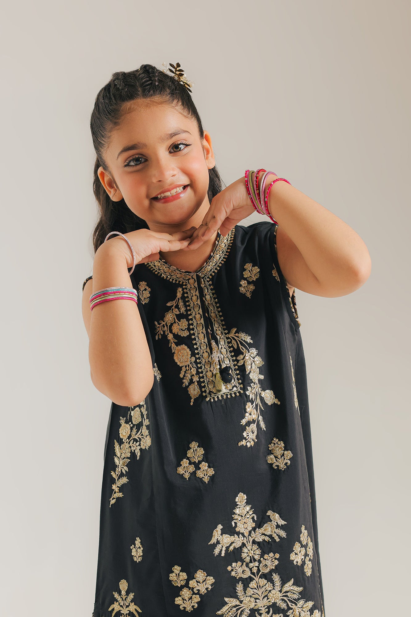 EMBROIDERED SUIT (E0940/404/902 E0940/304/902)