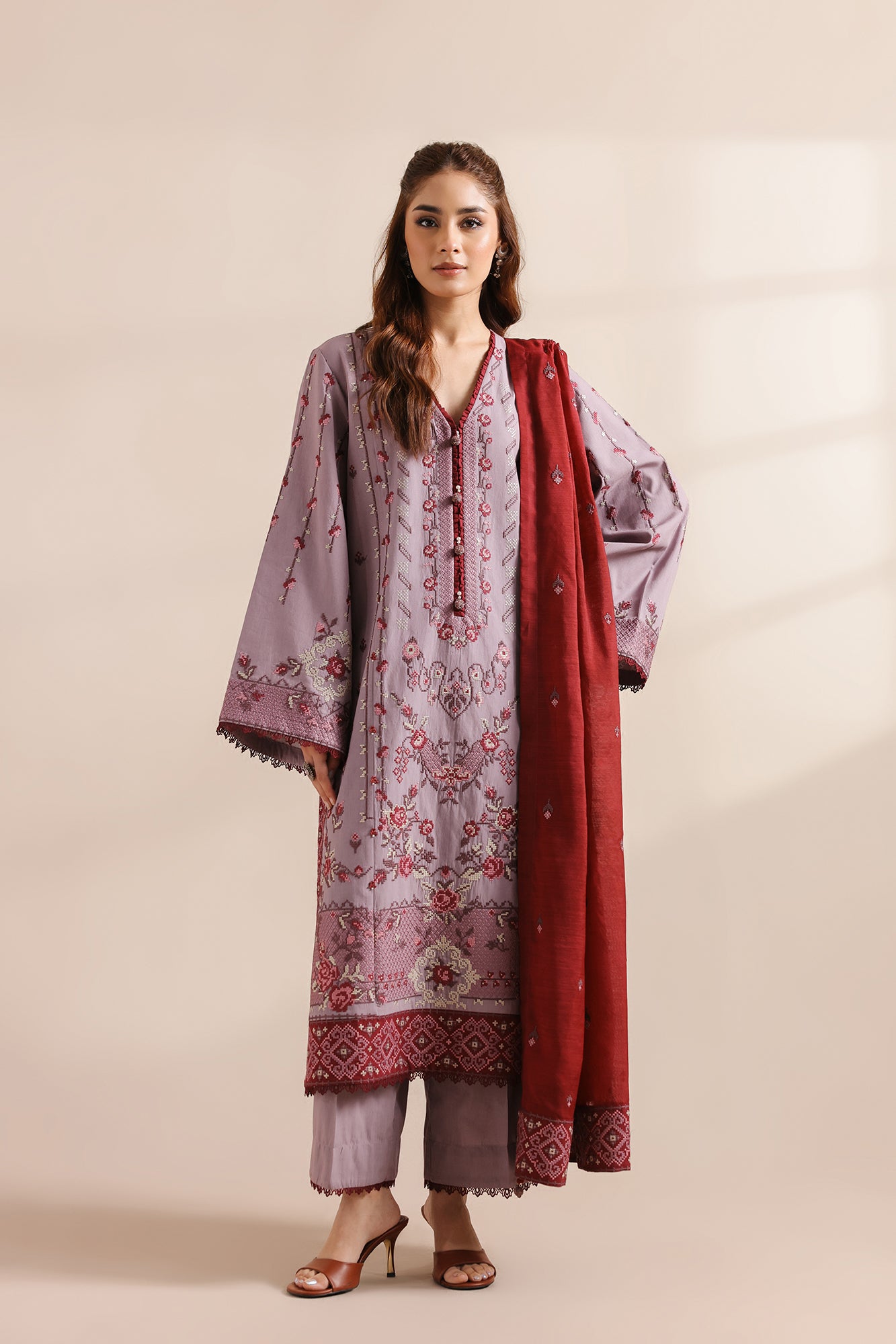 EMBROIDERED SUIT (E0941/203/513)