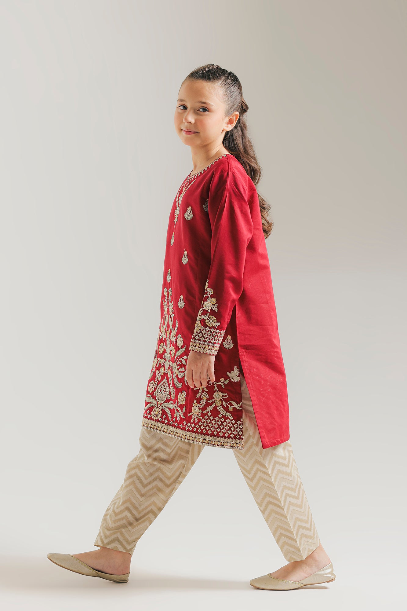 EMBROIDERED SUIT (E0944/404/416 E0944/304/416)