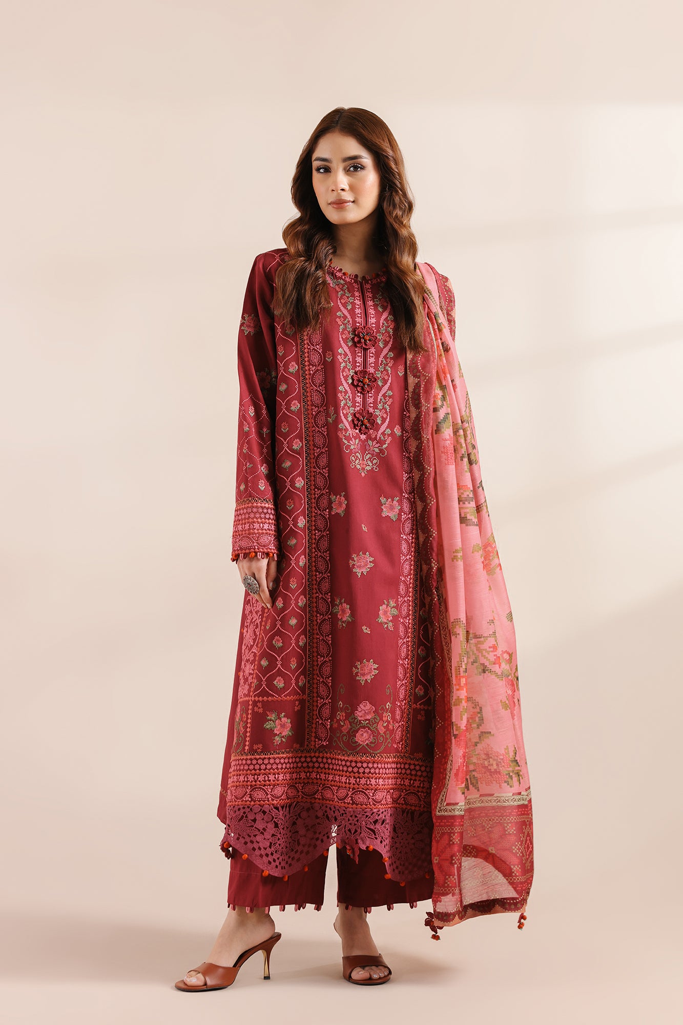 EMBROIDERED SUIT (E0945/203/403)