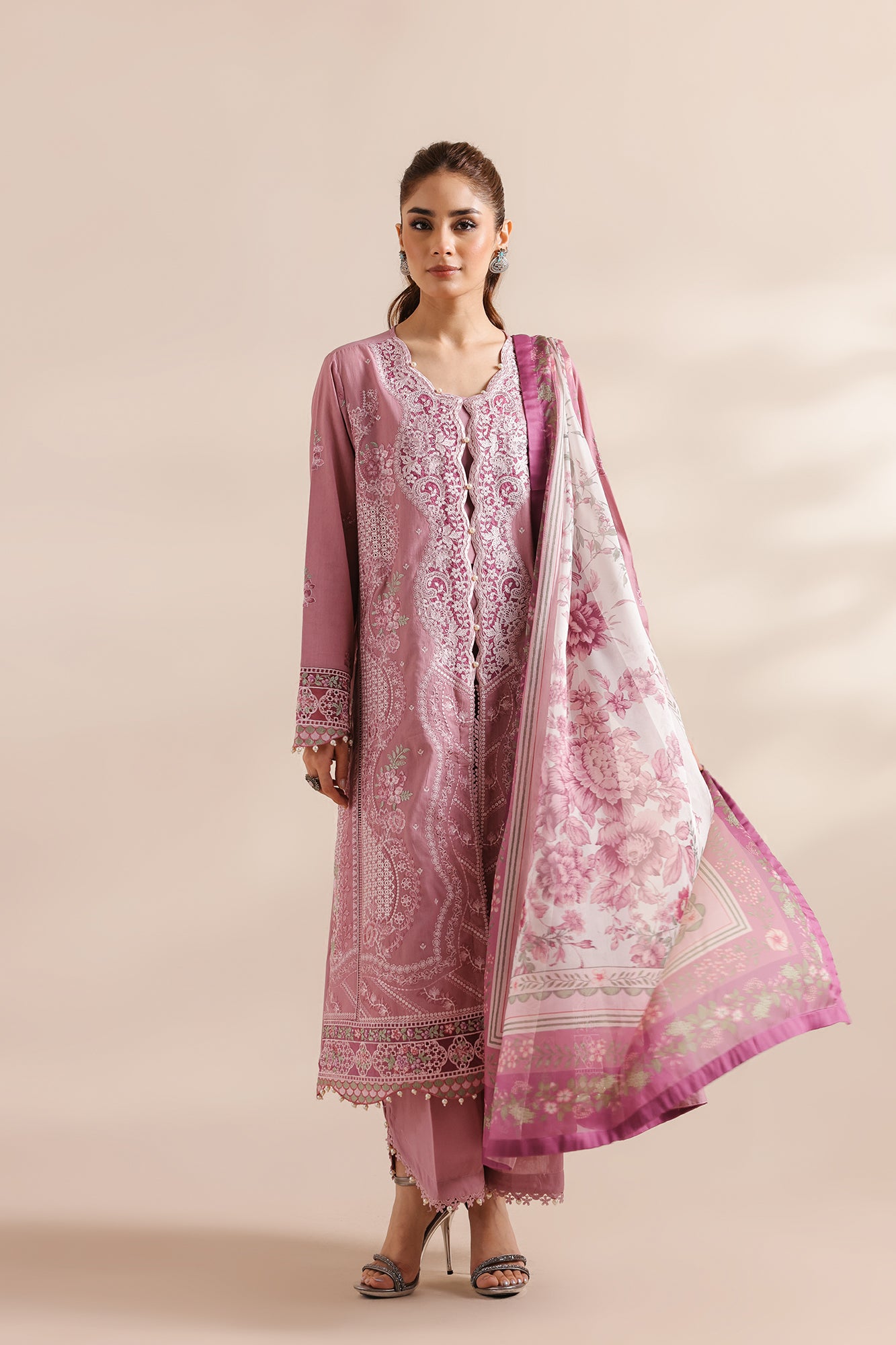 EMBROIDERED SUIT (E0946/203/513)