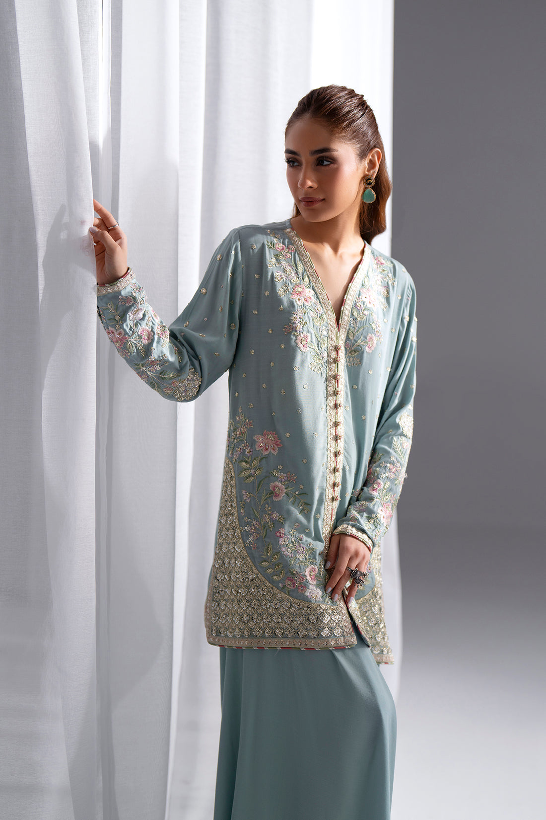 EMBROIDERED SUIT (E0948/104/720)