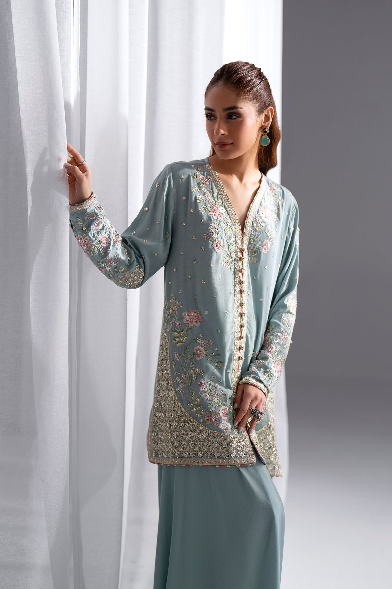 EMBROIDERED SUIT (E0948/104/720)