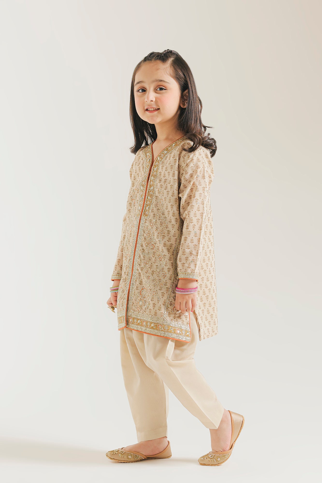 EMBROIDERED SUIT (E0951/404/006 E0951/304/006)