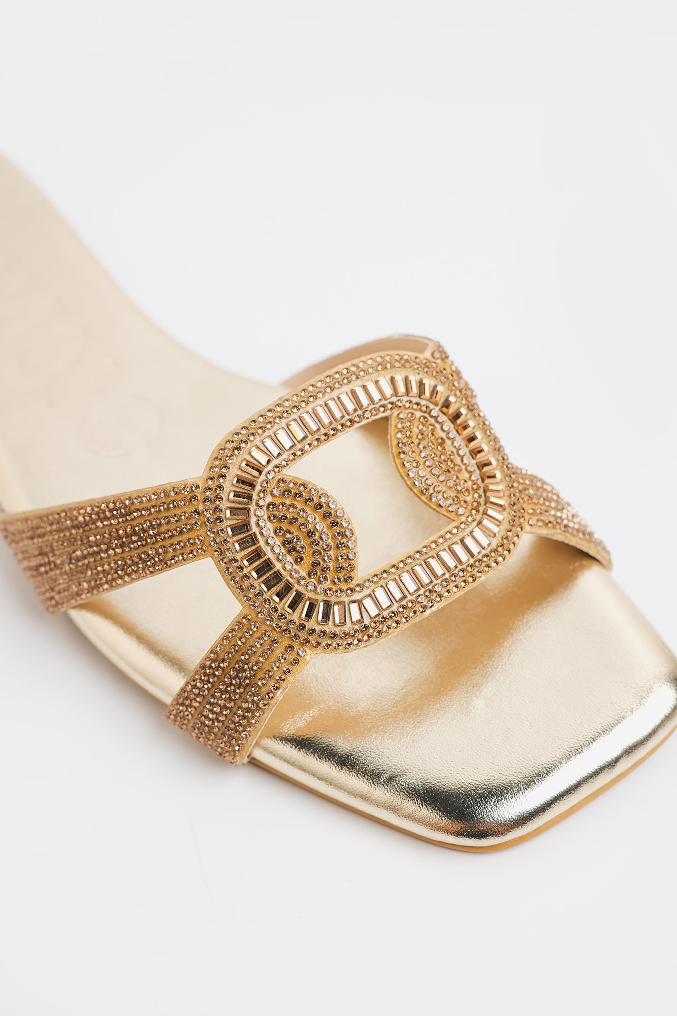 SANDAL (E0952/109/131)