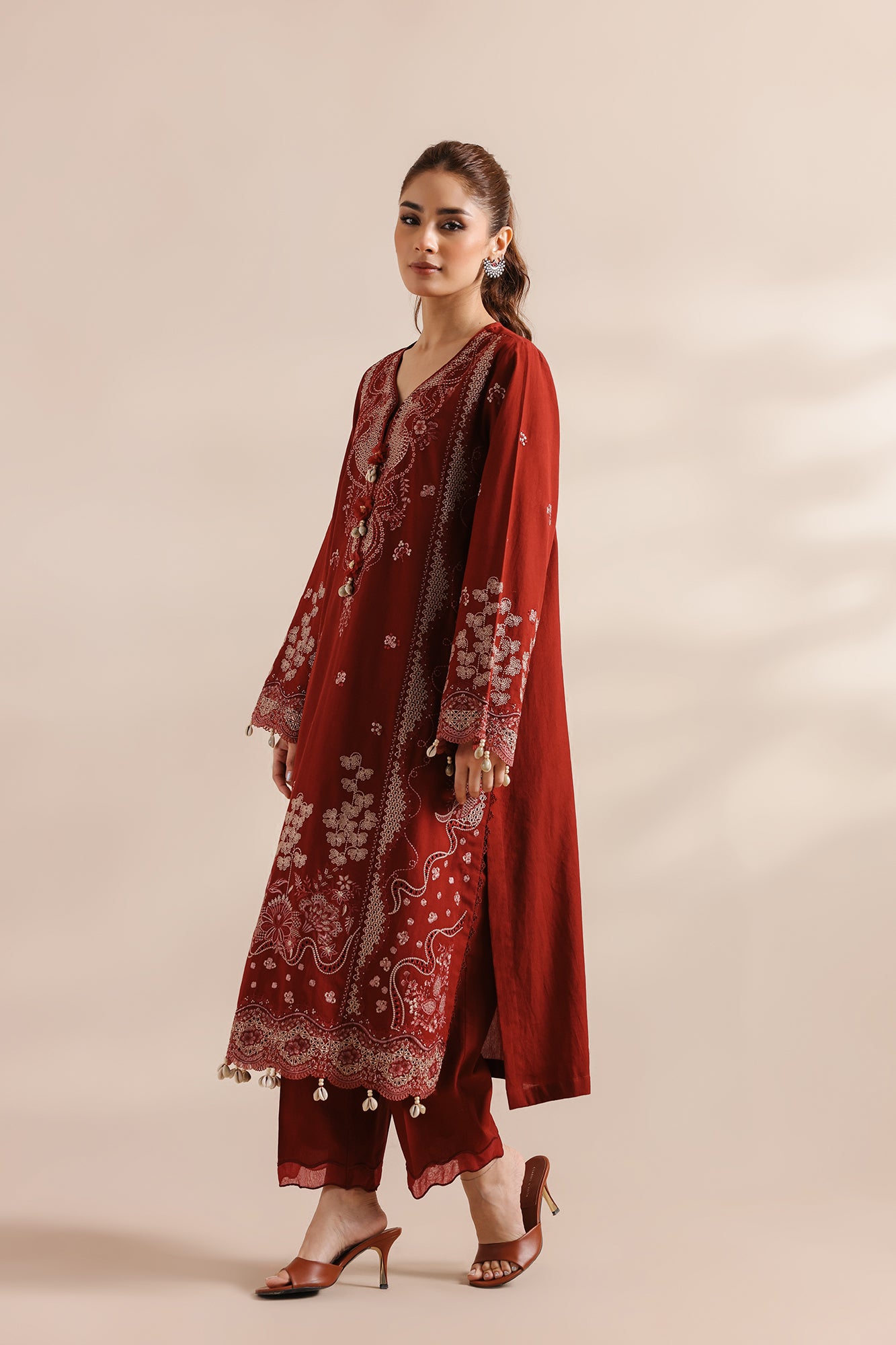 EMBROIDERED SUIT (E0952/203/414)