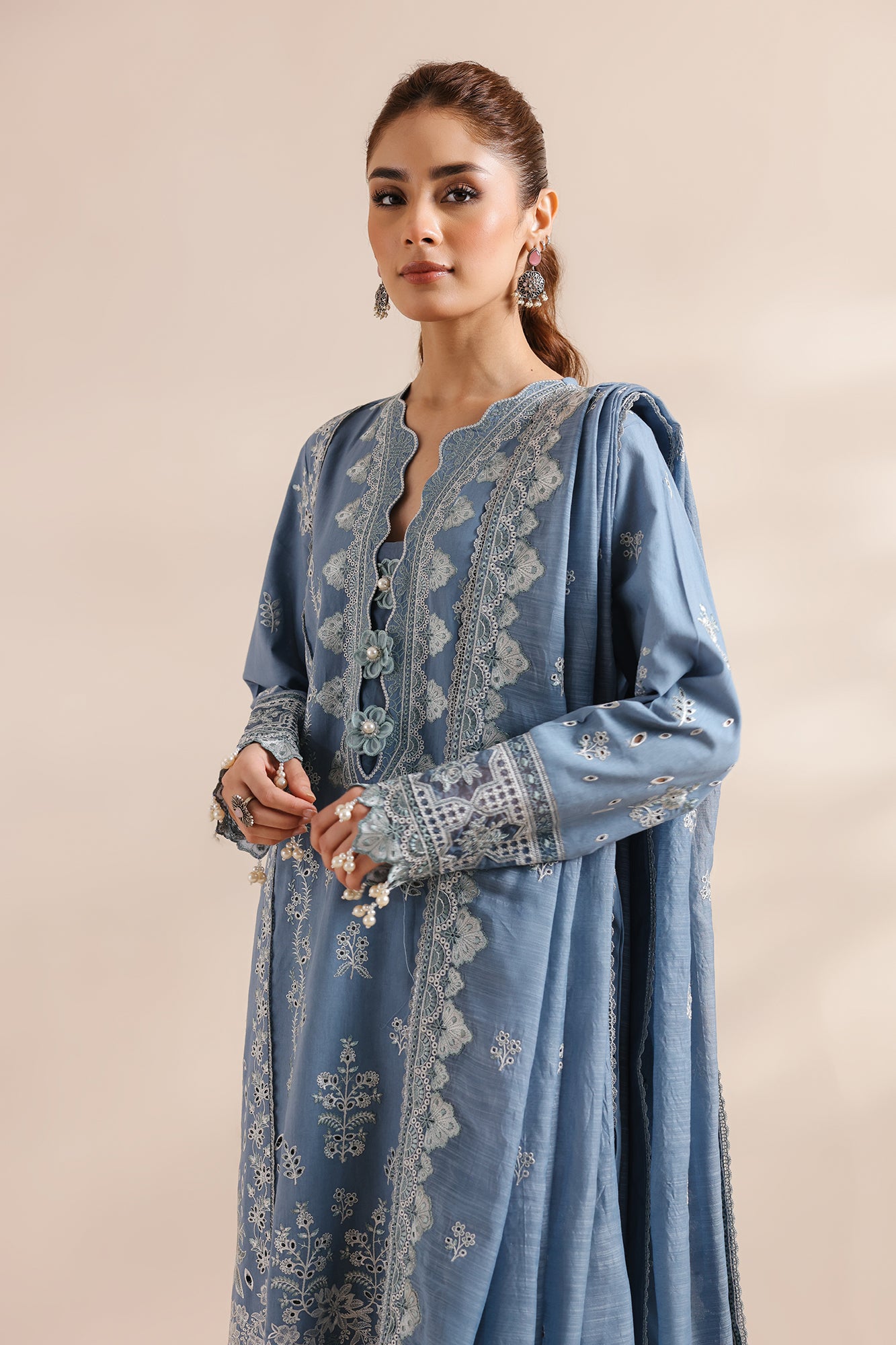 EMBROIDERED SUIT (E0953/203/636)