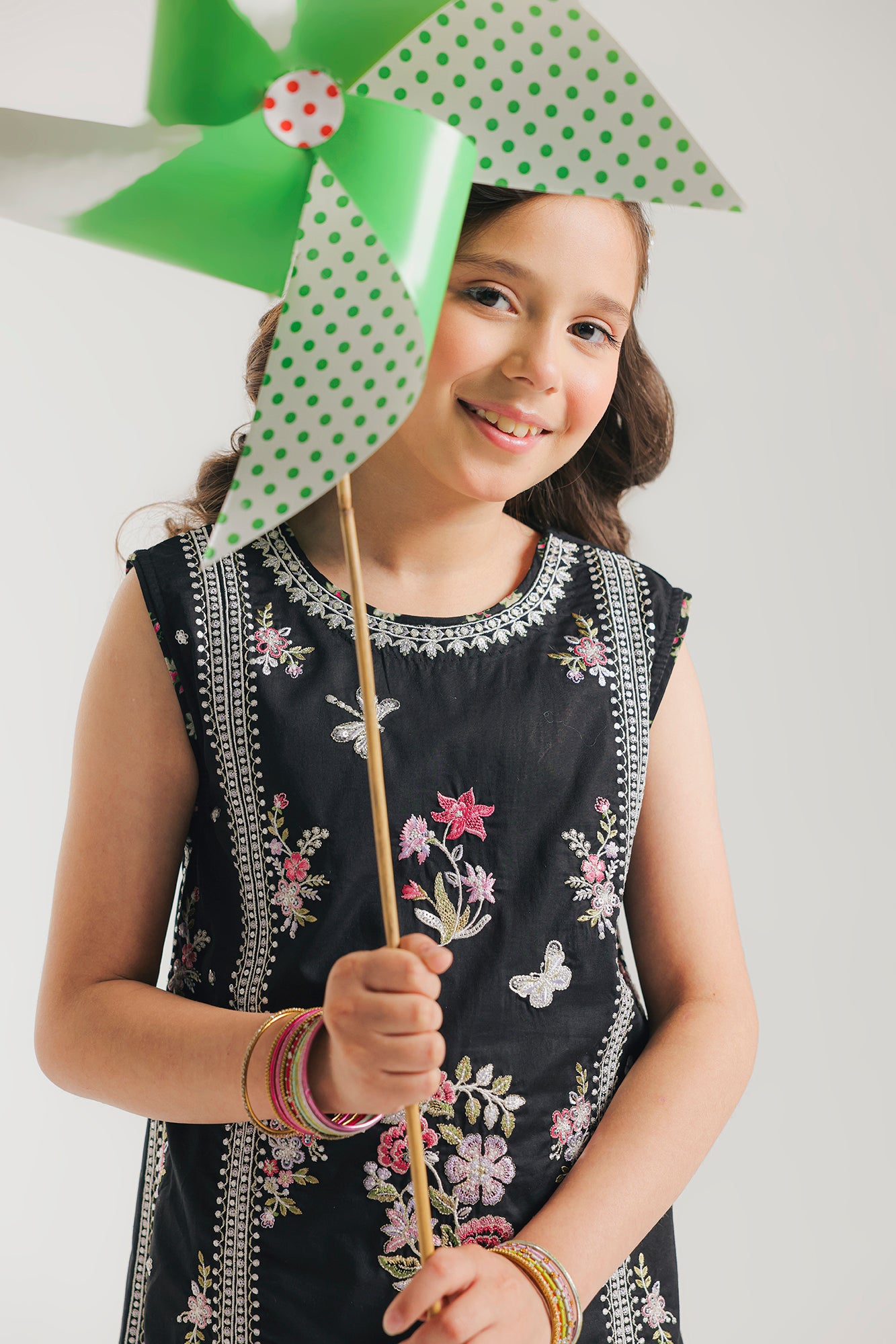 EMBROIDERED SUIT (E0968/404/902 E0968/304/902)