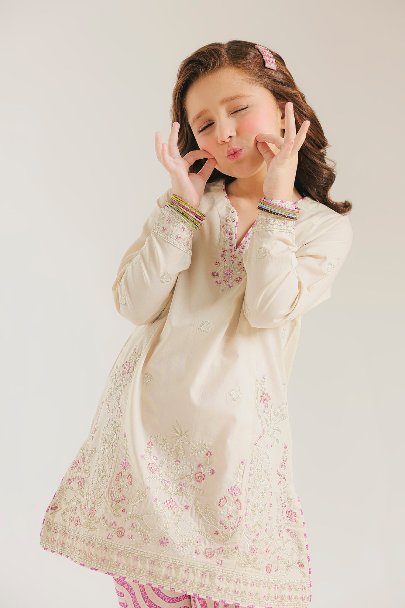 EMBROIDERED SUIT (E0973/404/004 E0973/304/004)