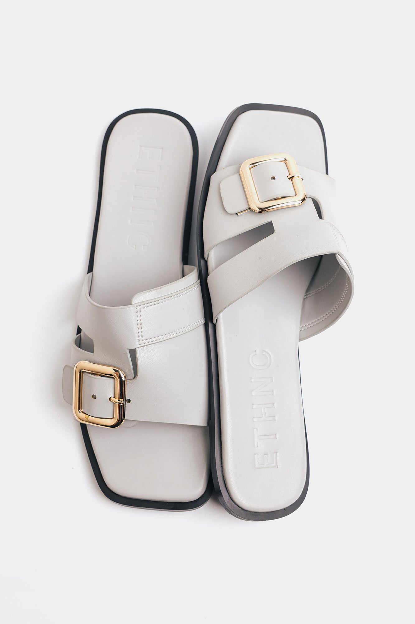SANDAL (E0978/109/911)
