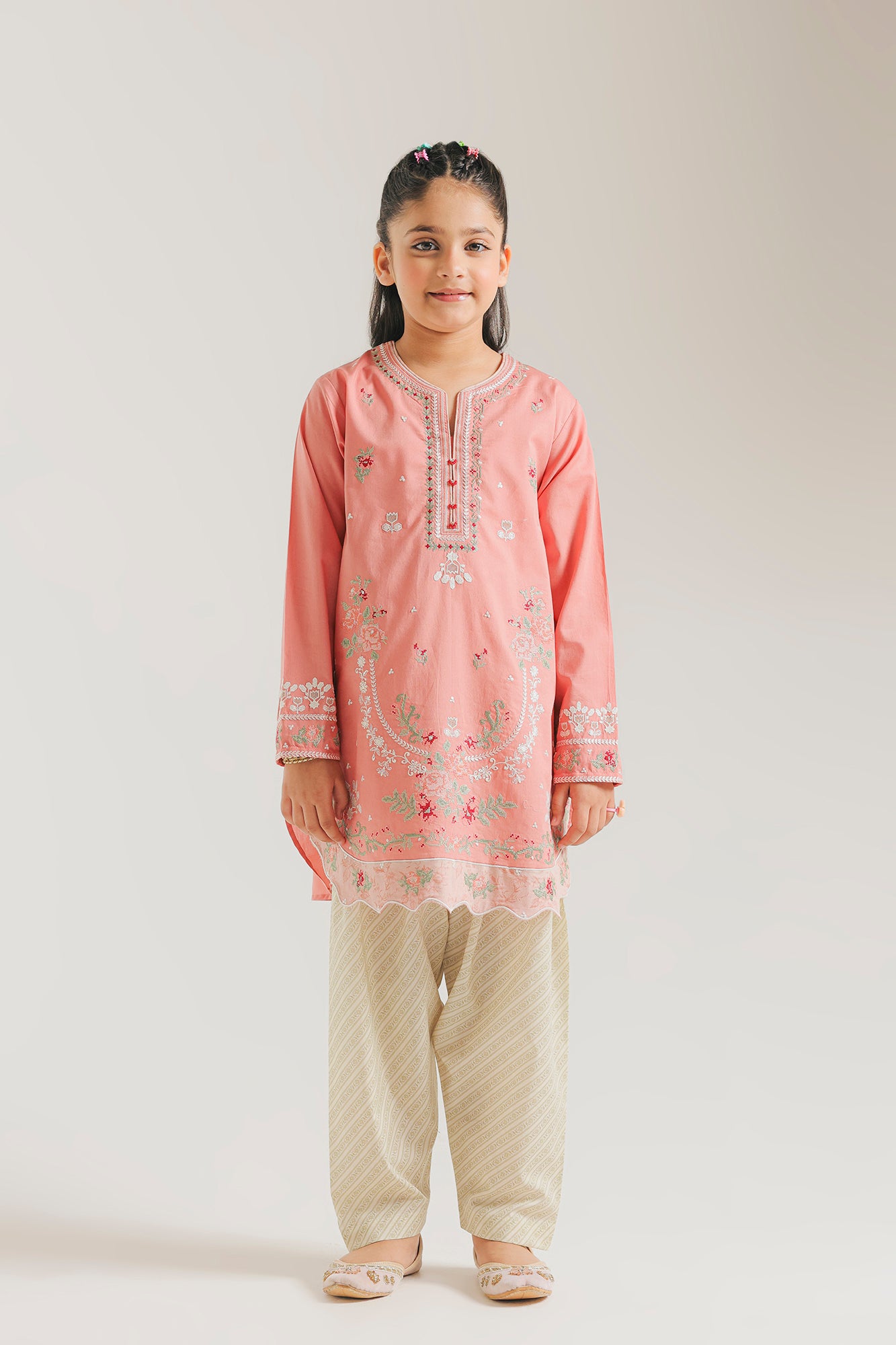 EMBROIDERED SUIT (E0982/404/314 E0982/304/314)