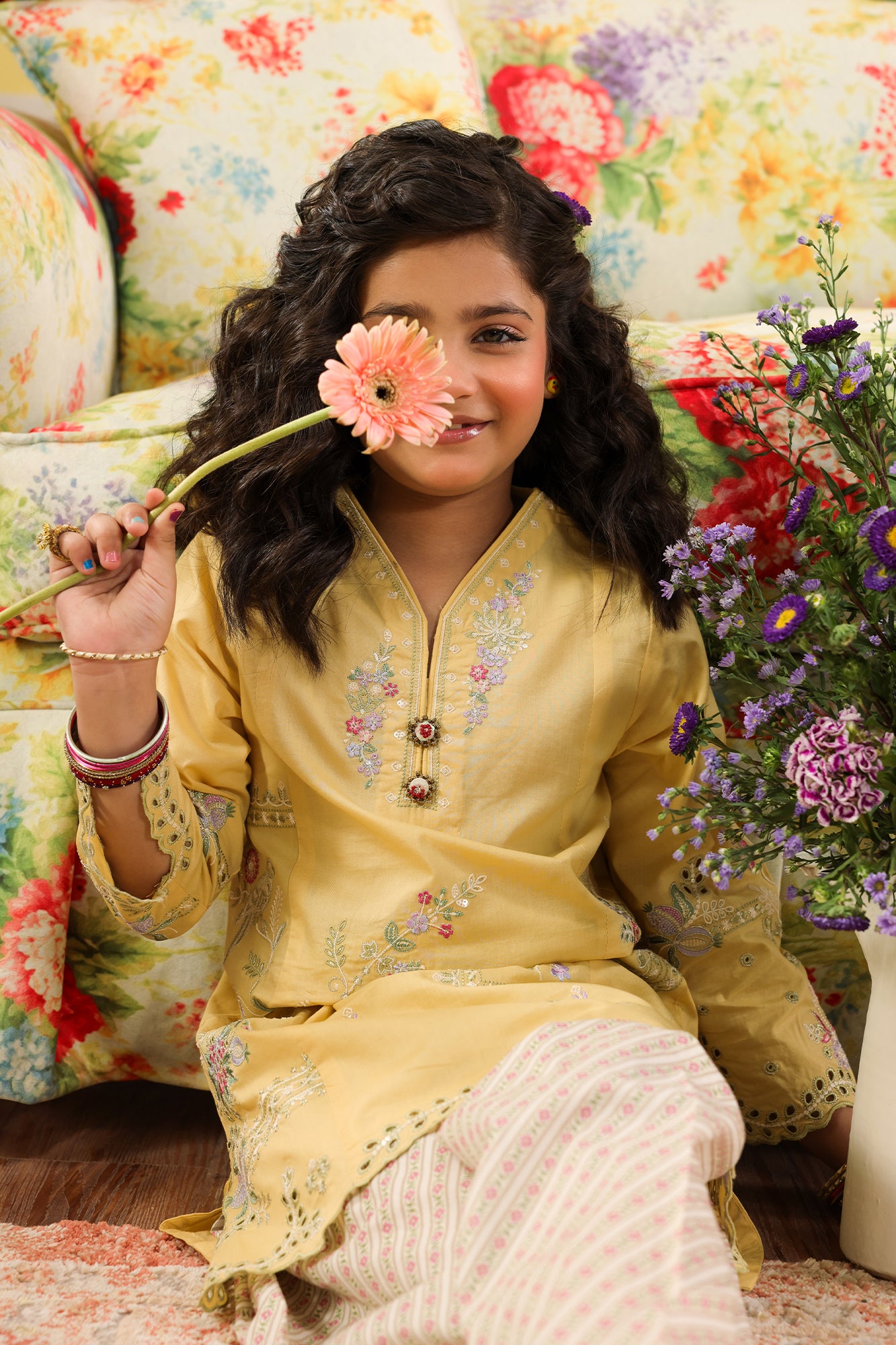 EMBROIDERED SUIT (E0991/404/226 E0991/304/226)