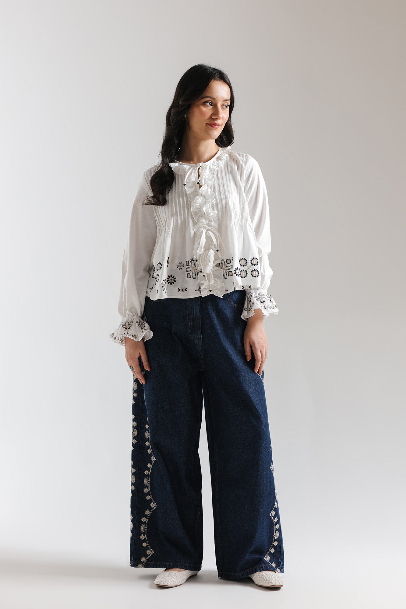 EMBROIDERED SHIRT (E1002/101/001)