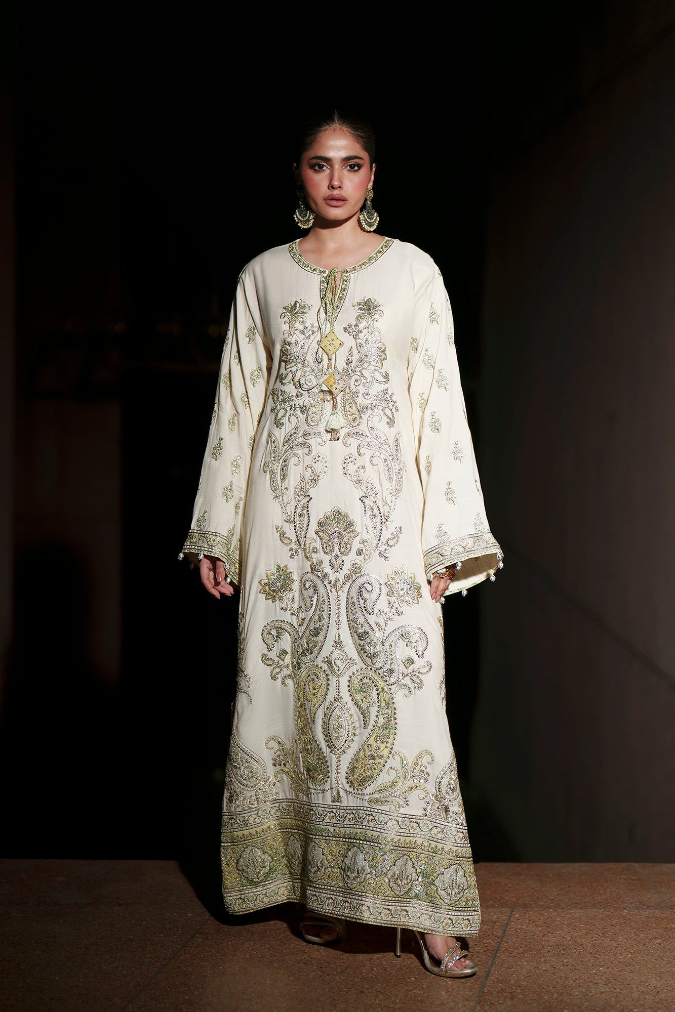 EMBROIDERED KAFTAN (E1002/104/005)