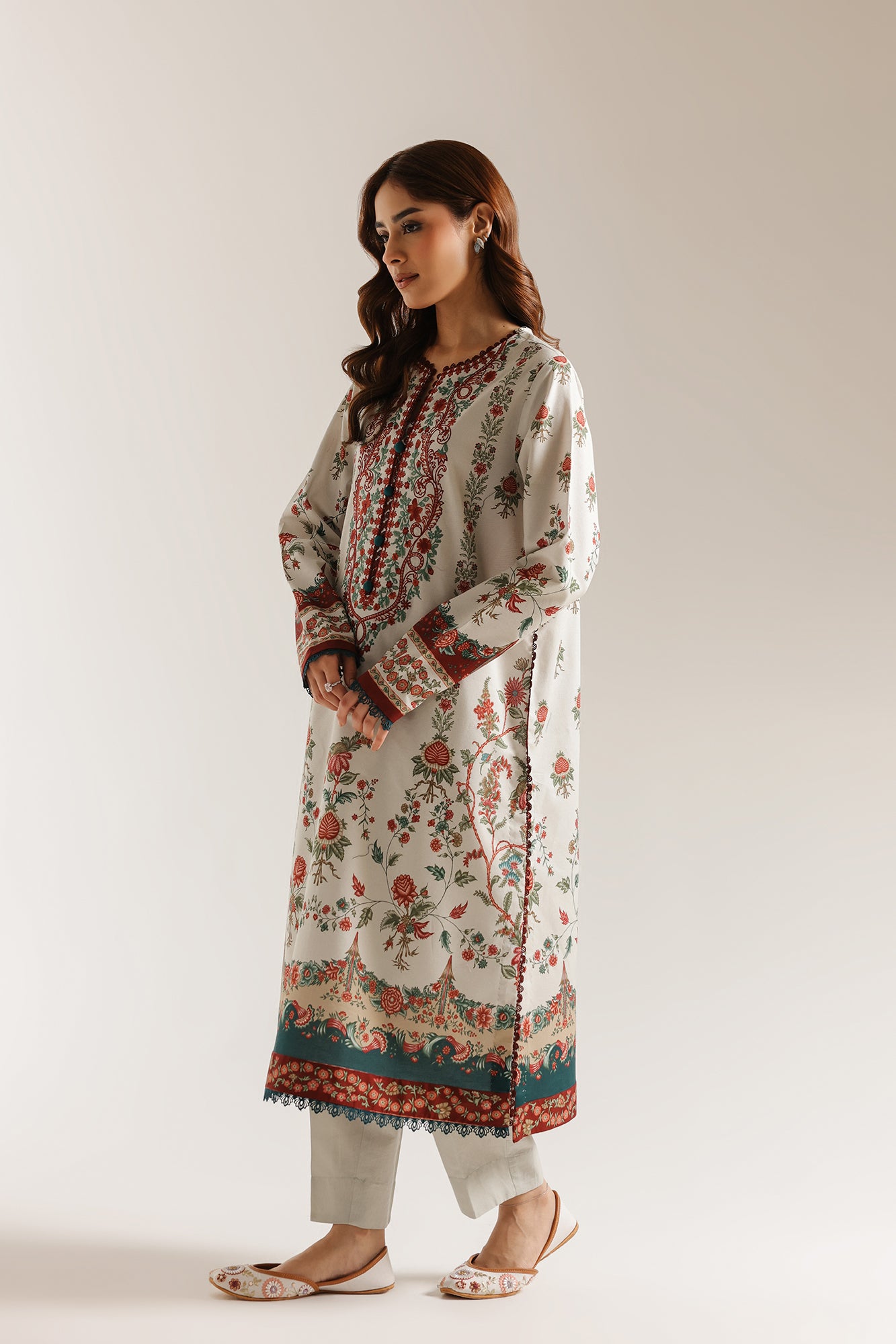 EMBROIDERED SUIT (E1003/203/319)