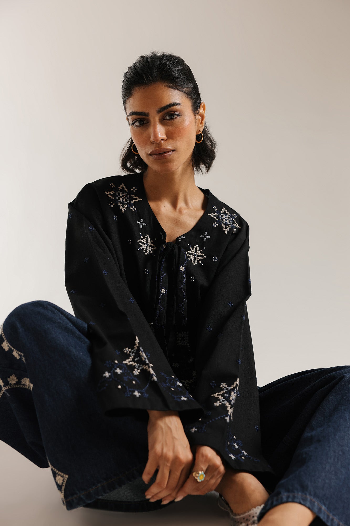 EMBROIDERED TOP (E1030/101/902)