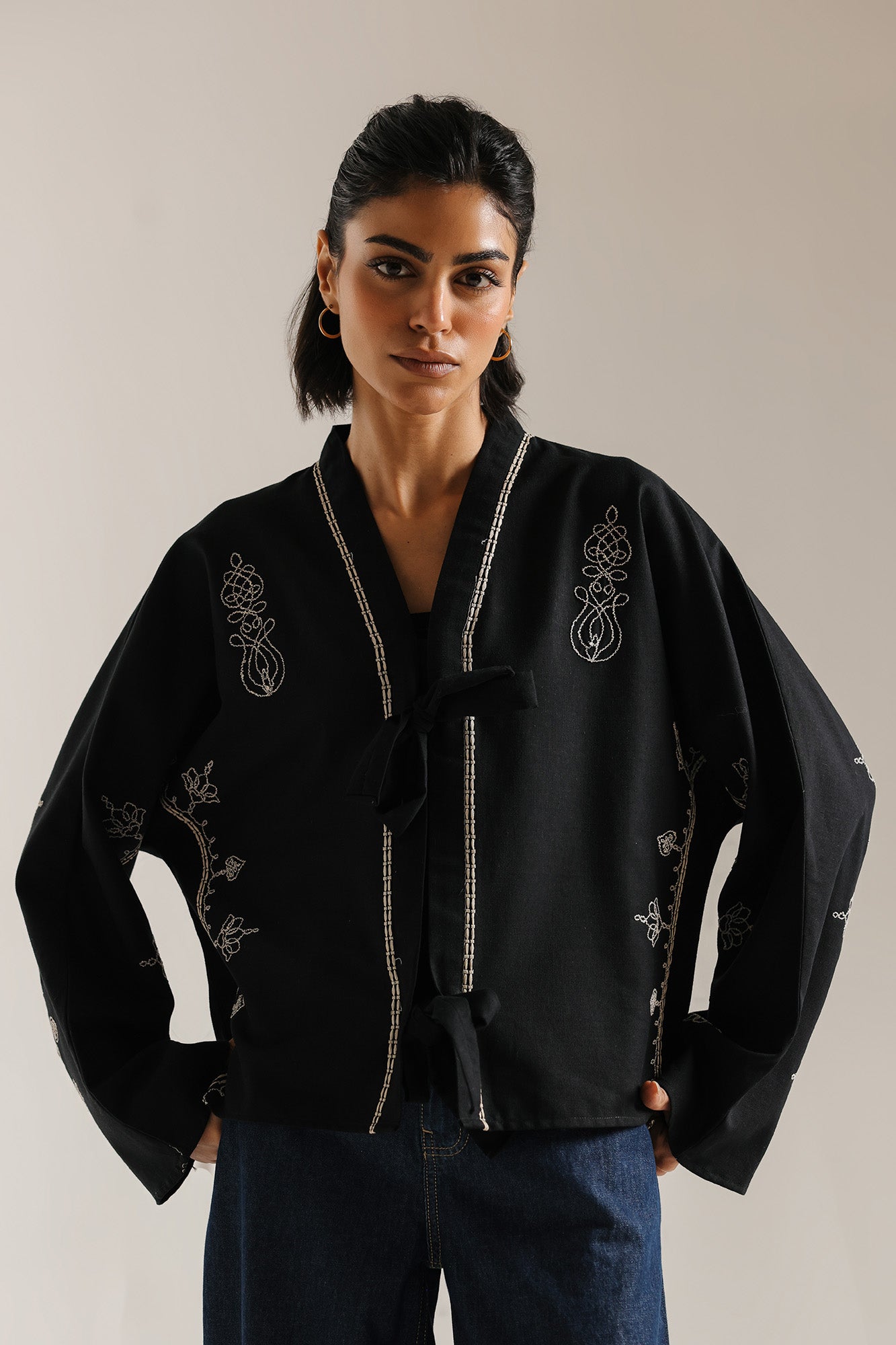 EMBROIDERED TOP (E1031/101/902)