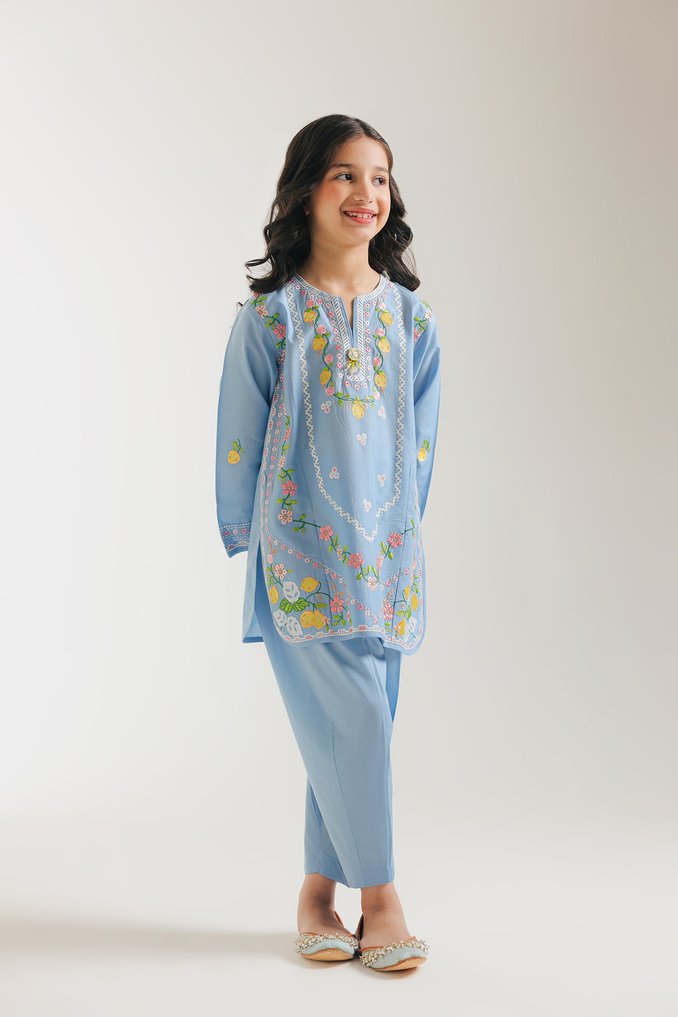 EMBROIDERED SUIT (E1036/402/631 E1036/302/631)
