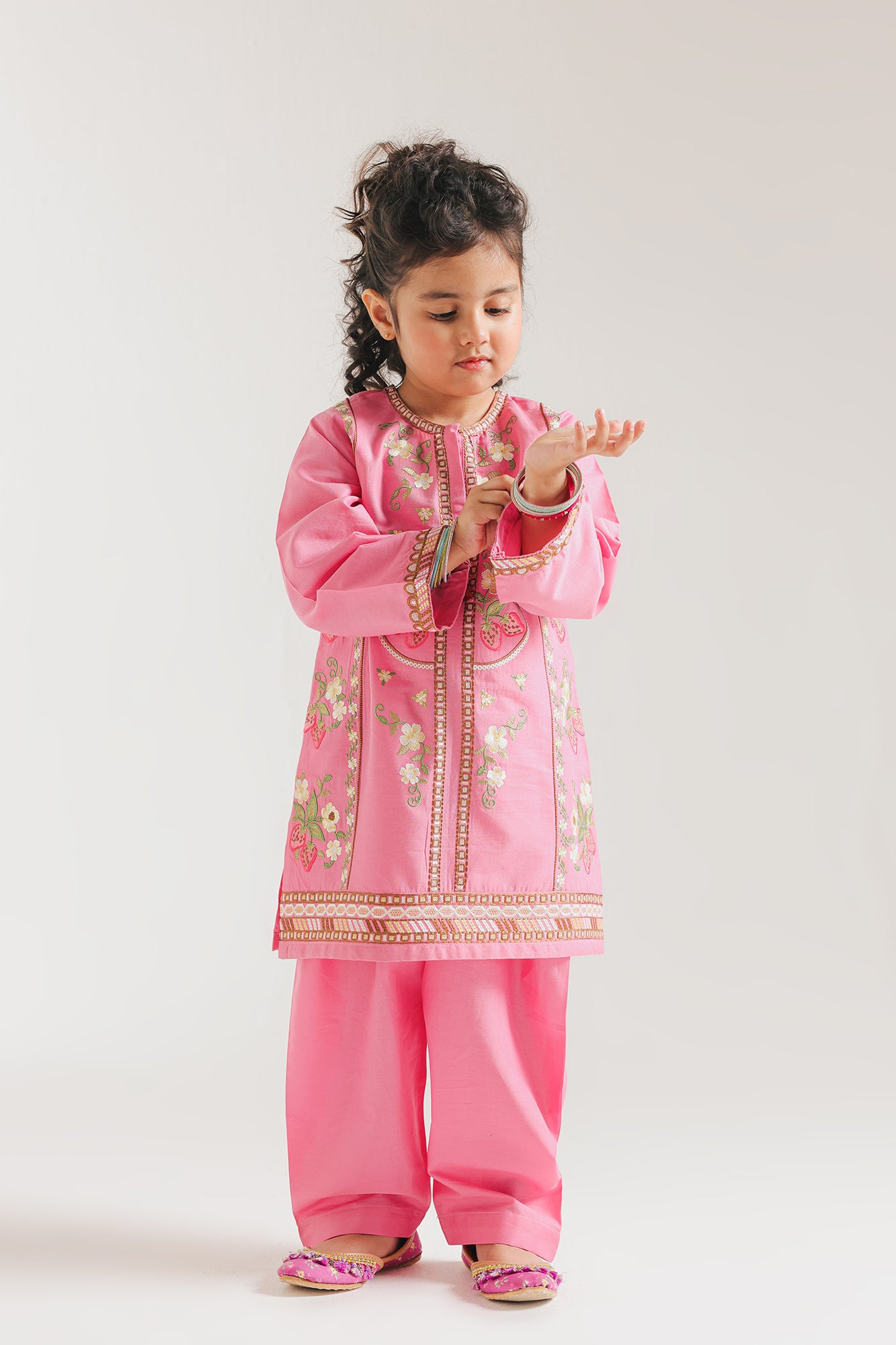 EMBROIDERED SUIT (E1038/402/423 E1038/302/423)