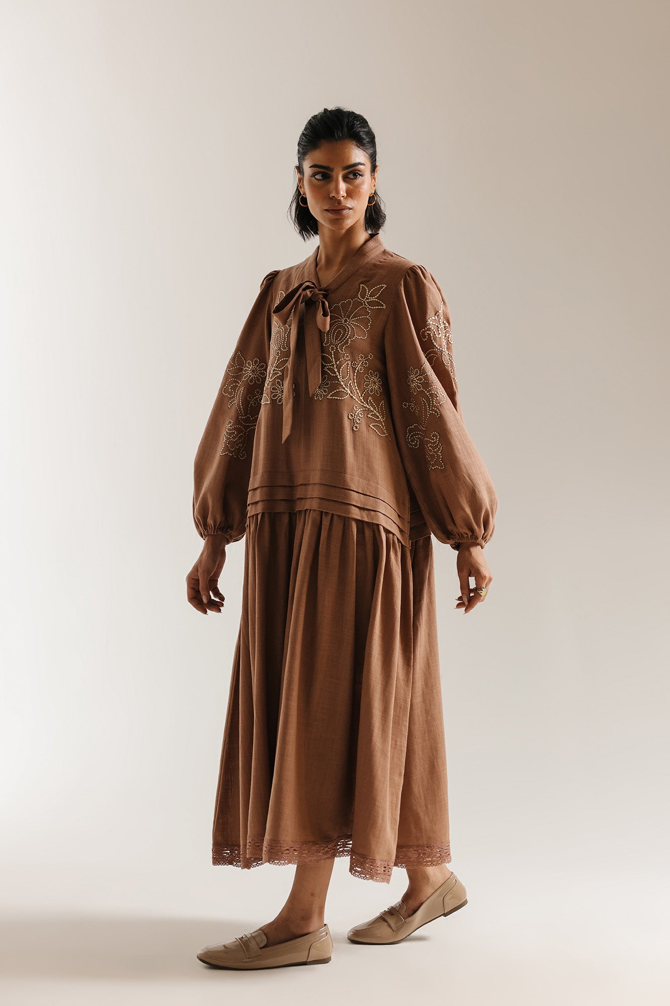 EMBROIDERED DRESS (E1045/101/806)