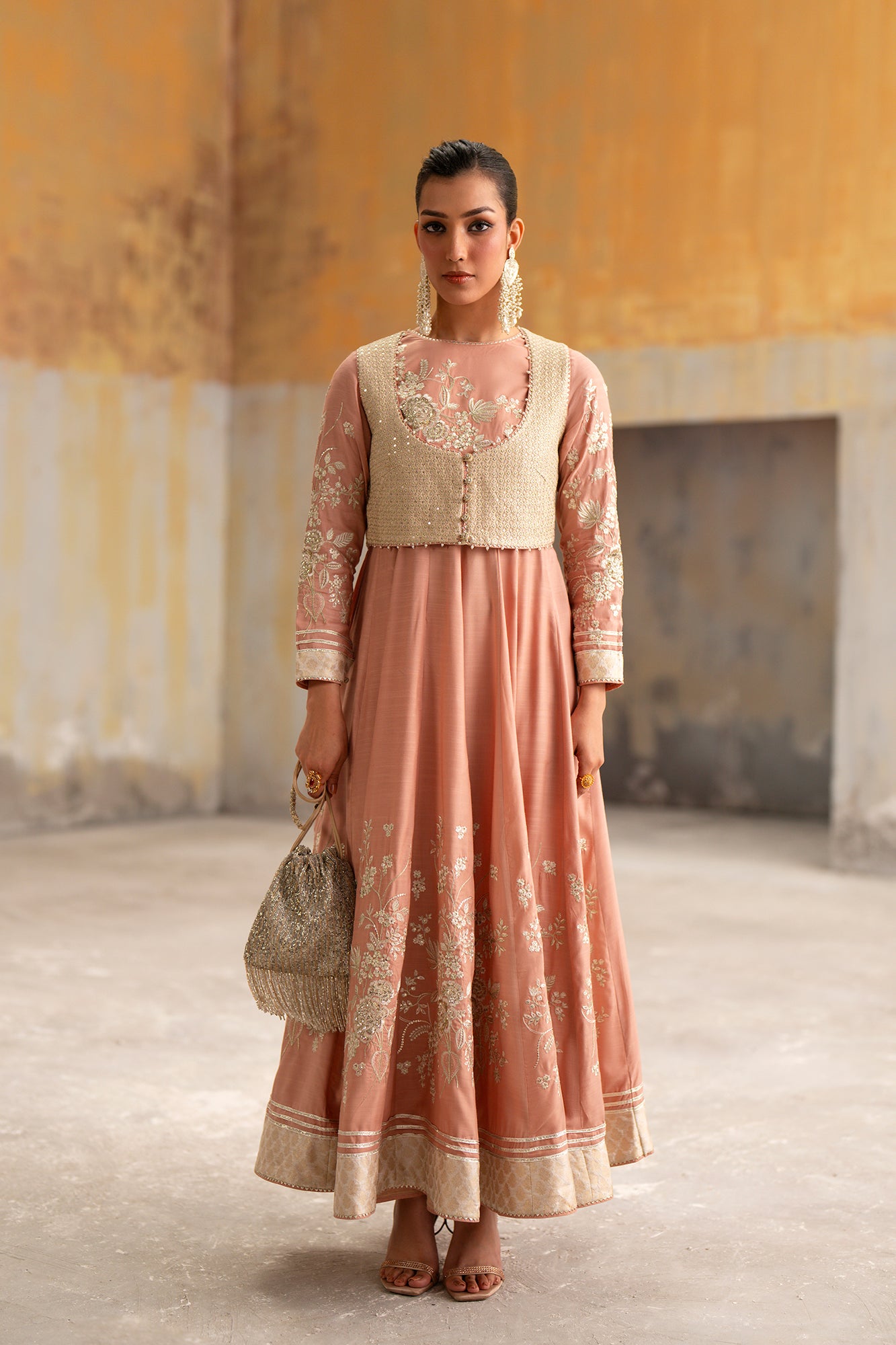 EMBROIDERED DRESS (E1053/104/326)