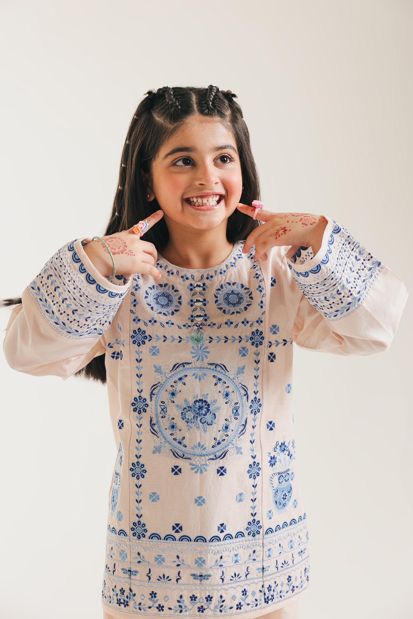 EMBROIDERED SUIT (E1053/402/329 E1053/302/329)