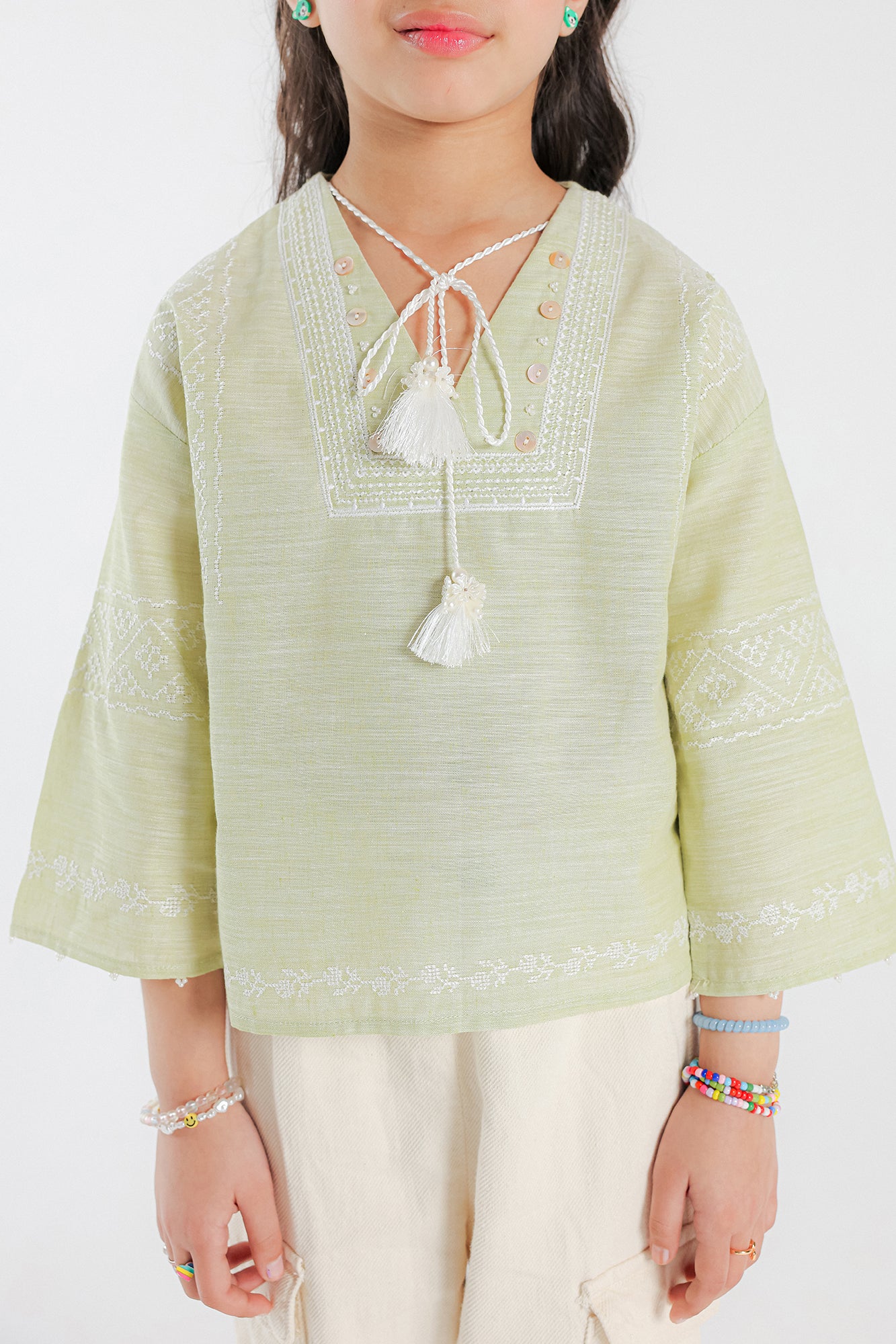 EMBROIDERED TOP (E1059/401/124)