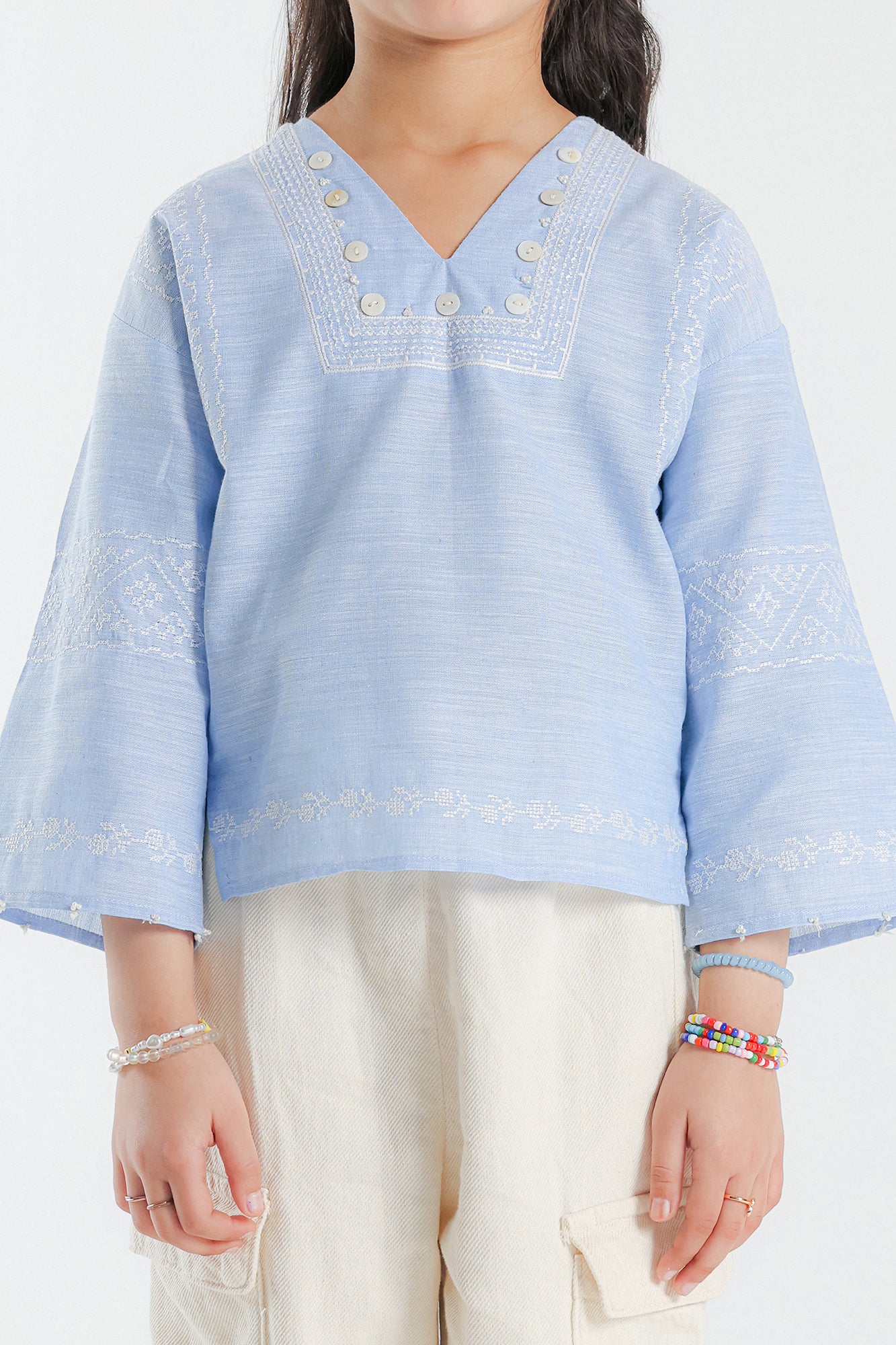 EMBROIDERED TOP (E1059/401/608)