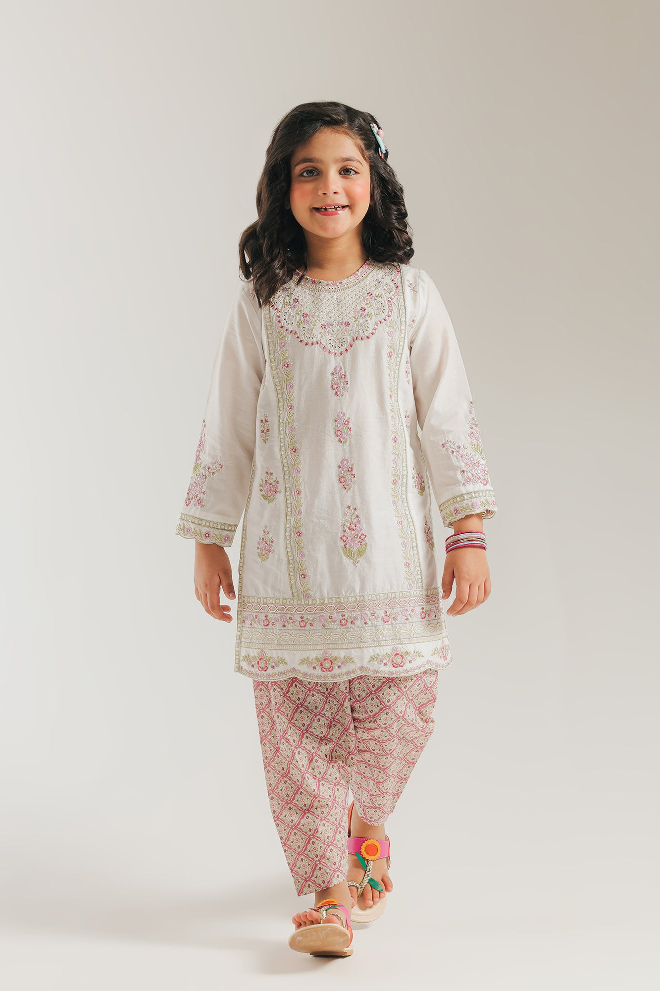 EMBROIDERED SUIT (E1061/402/003 E1061/302/003)