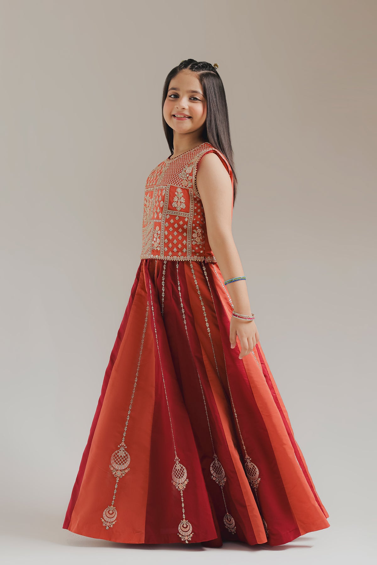 EMBROIDERED SUIT (E1066-404-211 E1066-304-211)