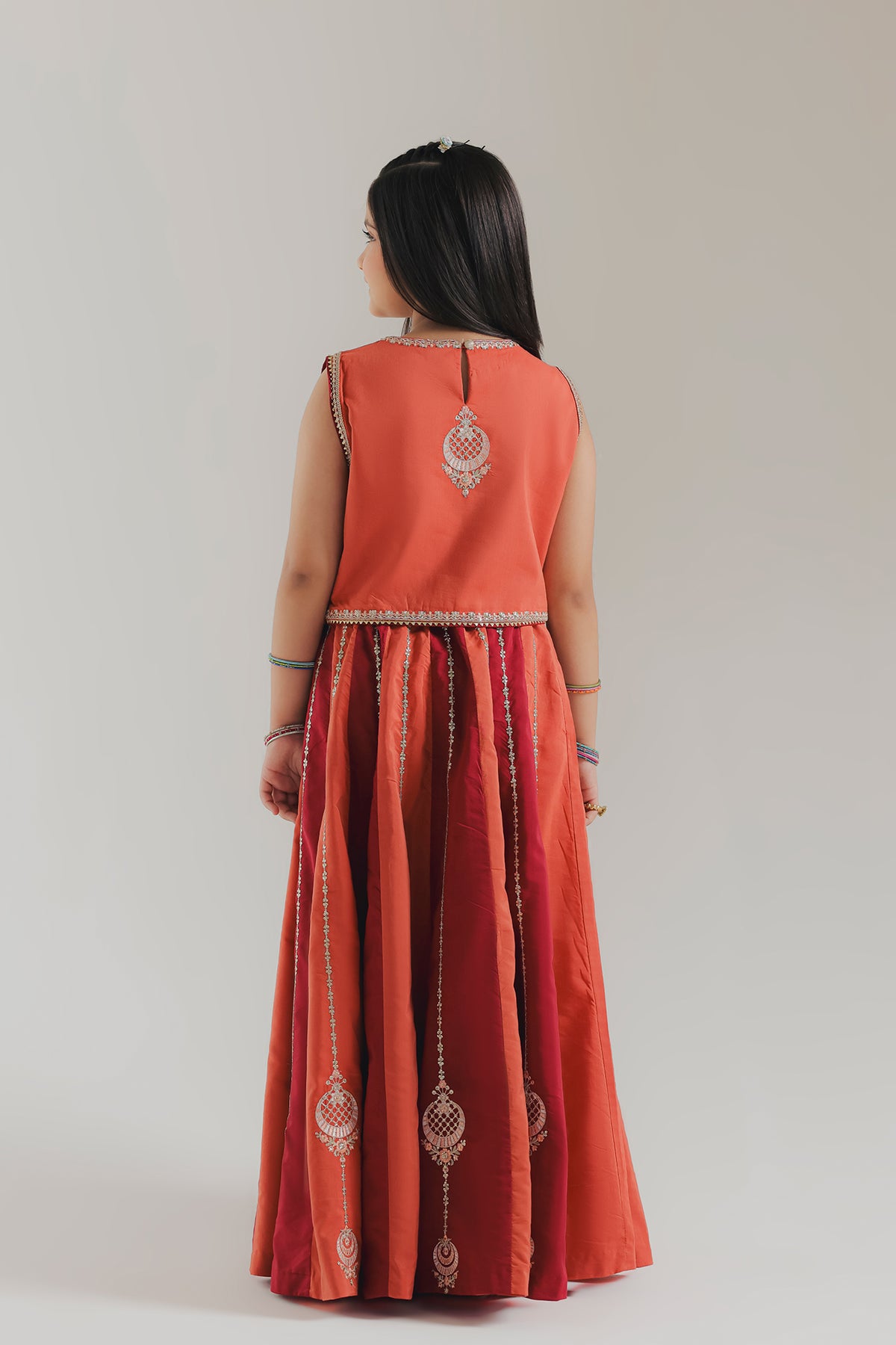 EMBROIDERED SUIT (E1066-404-211 E1066-304-211)