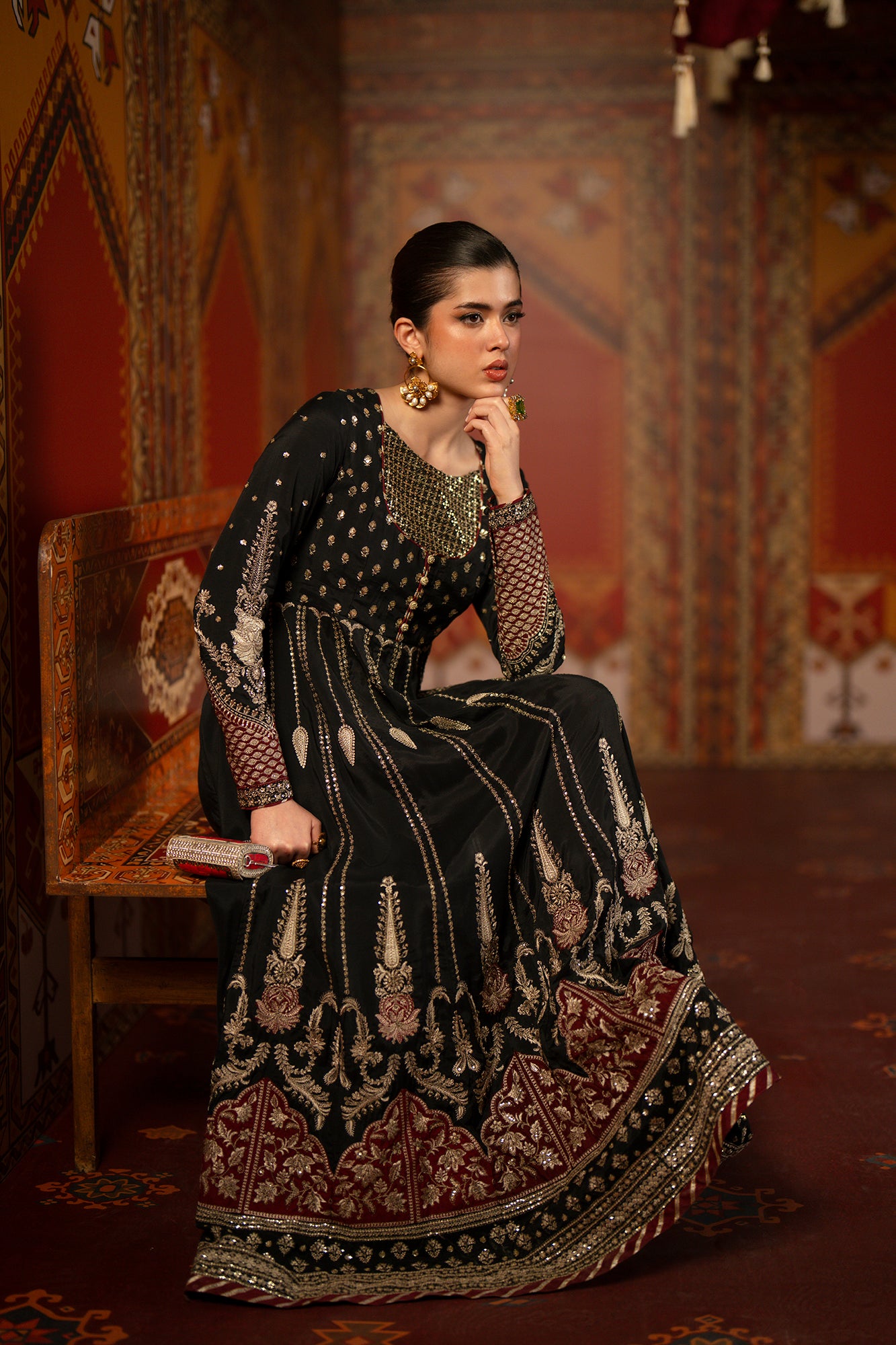 EMBROIDERED DRESS (E1067/104/902)