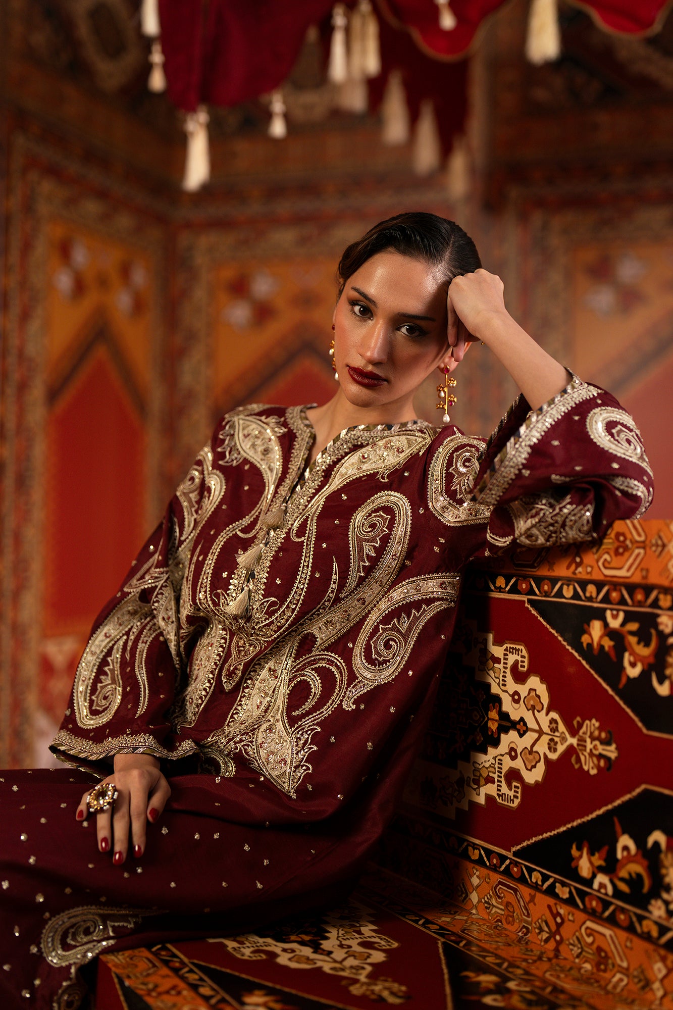 EMBROIDERED KAFTAN (E1069/104/415)